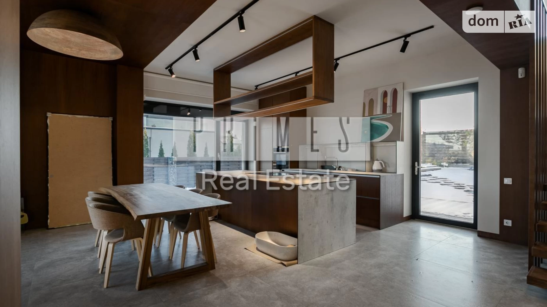 Продается дом на 2 этажа 250 кв. м с бассейном, цена: 520000 $ - фото 4