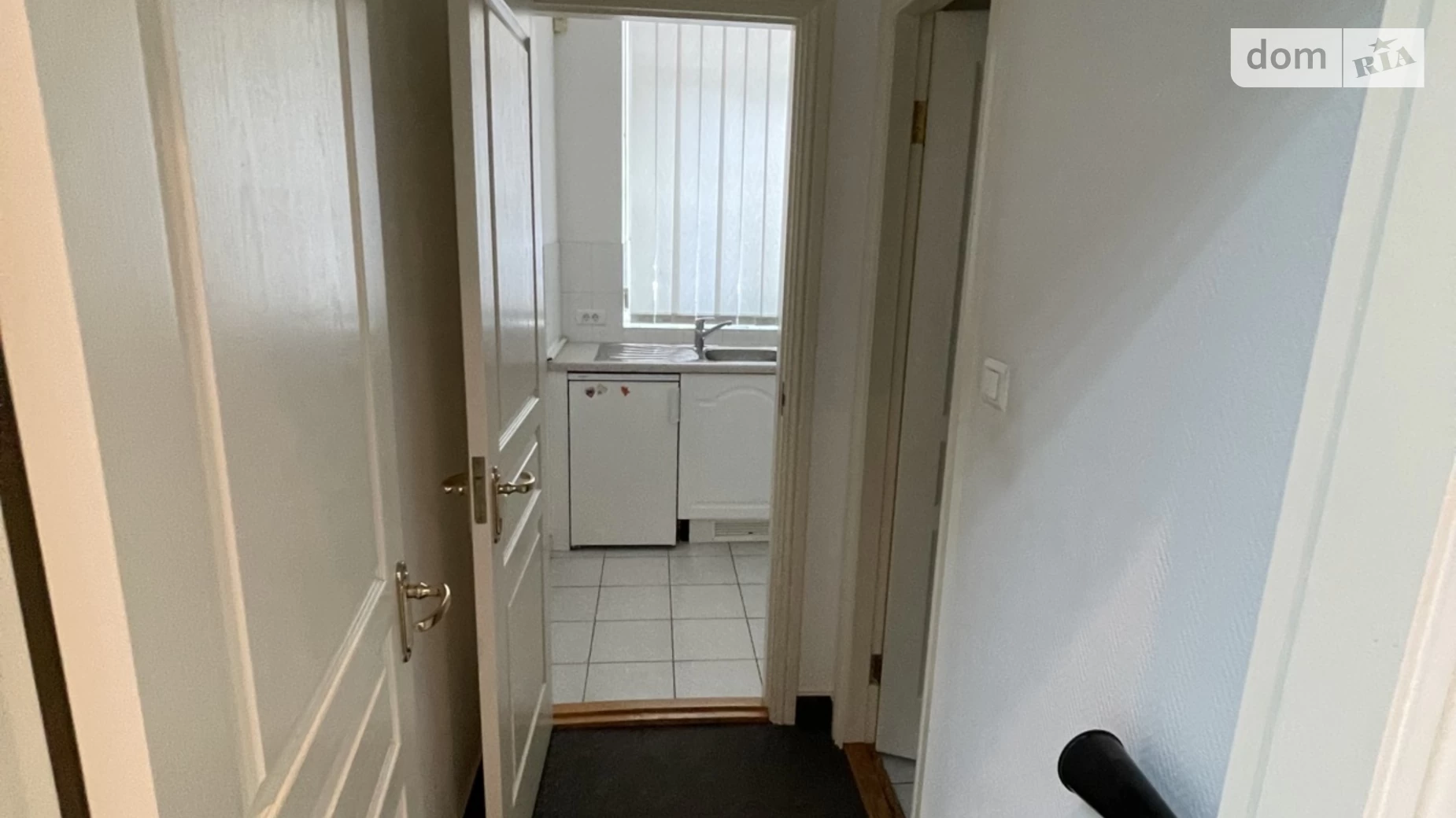 Сдается в аренду офис 56 кв. м в бизнес-центре, цена: 30000 грн - фото 2