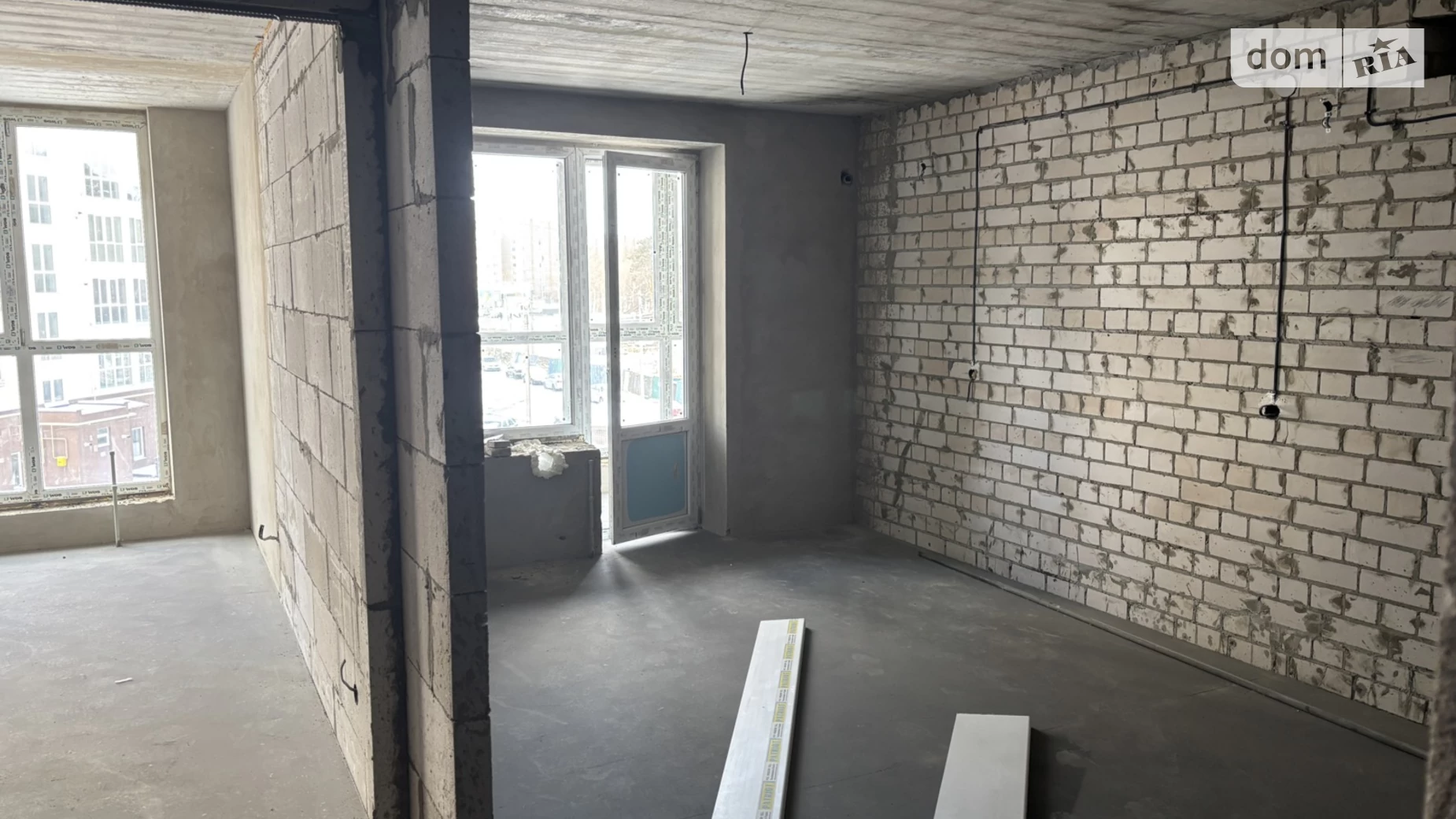 Продается 1-комнатная квартира 55 кв. м в Чернигове, ул. Независимости, 21 - фото 5