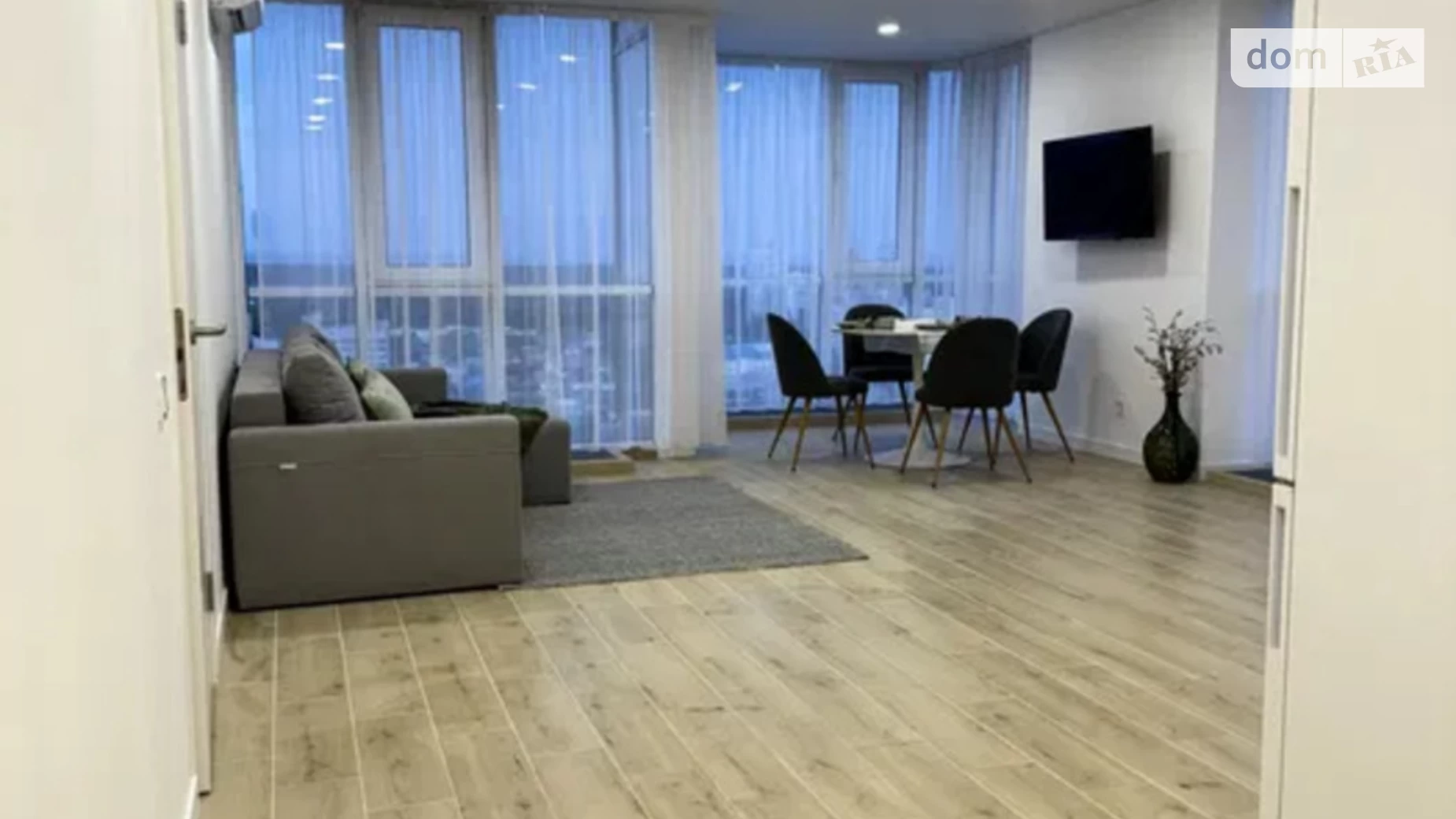 Продается 2-комнатная квартира 66 кв. м в Киеве, ул. Олега Мудрака(Генерала Наумова), 1Б - фото 4
