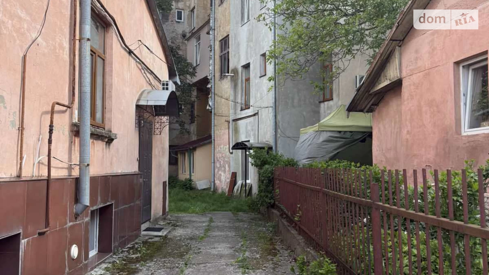 Продається 2-кімнатна квартира 48.5 кв. м у Чернівцях, вул. Целана Пауля - фото 2
