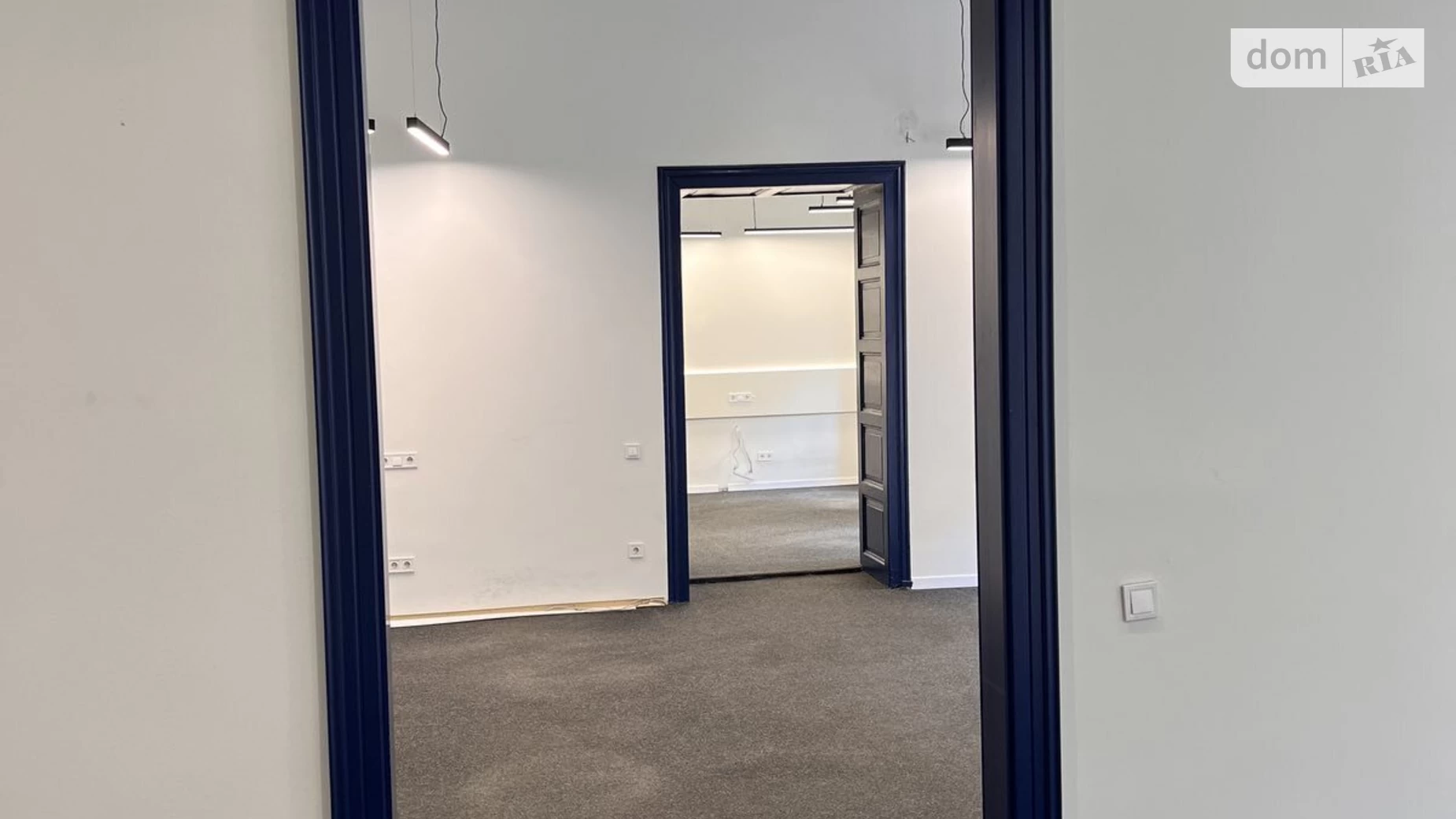 Сдается в аренду офис 122 кв. м в бизнес-центре, цена: 1500 $ - фото 4