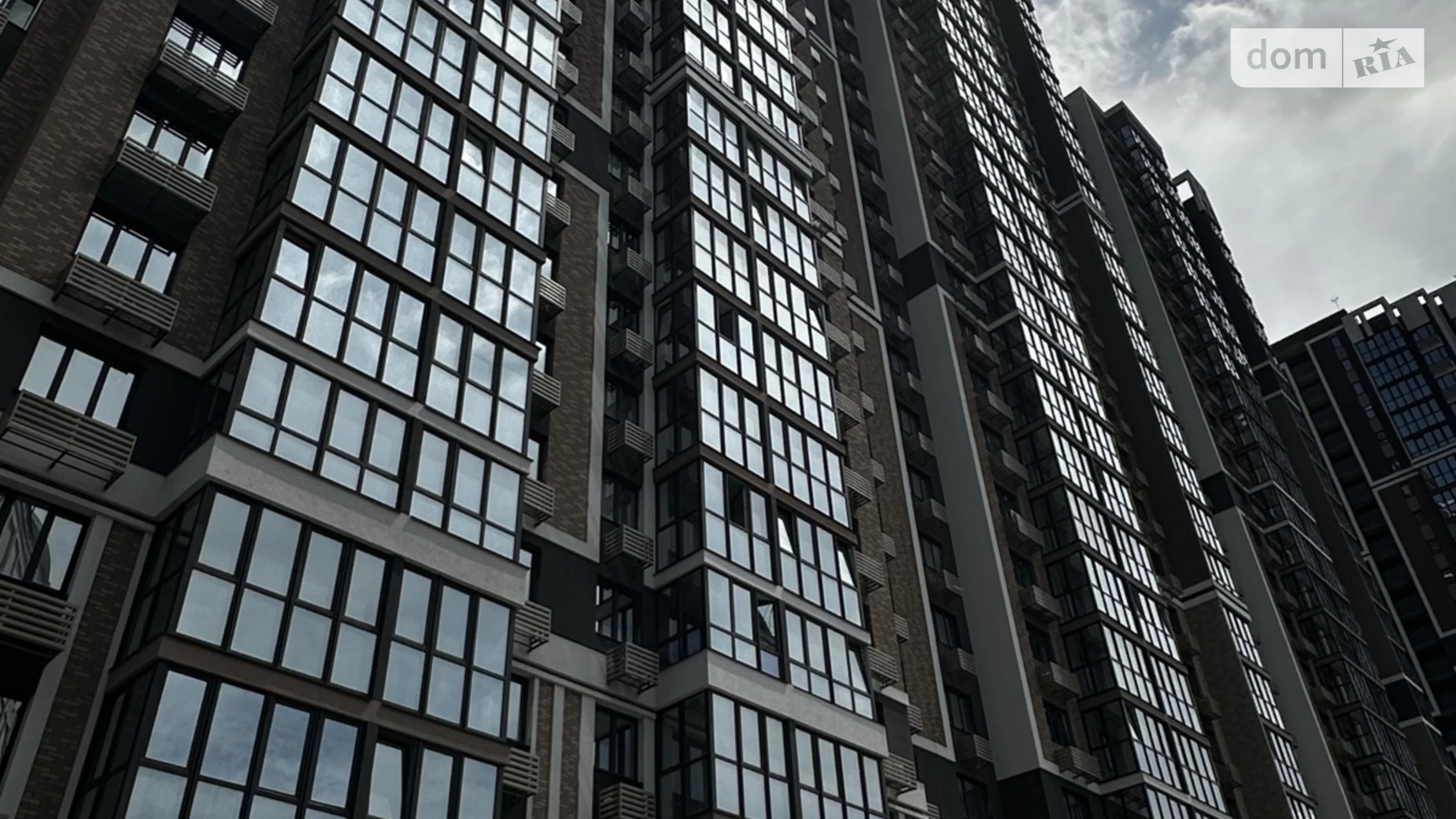 Продається 2-кімнатна квартира 70.1 кв. м у Києві - фото 3