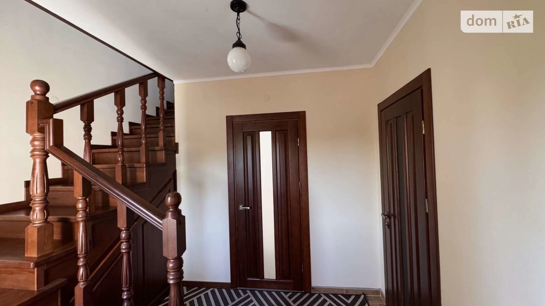 Сдается в аренду дом на 2 этажа 100 кв. м с гаражом, цена: 600 $ - фото 3