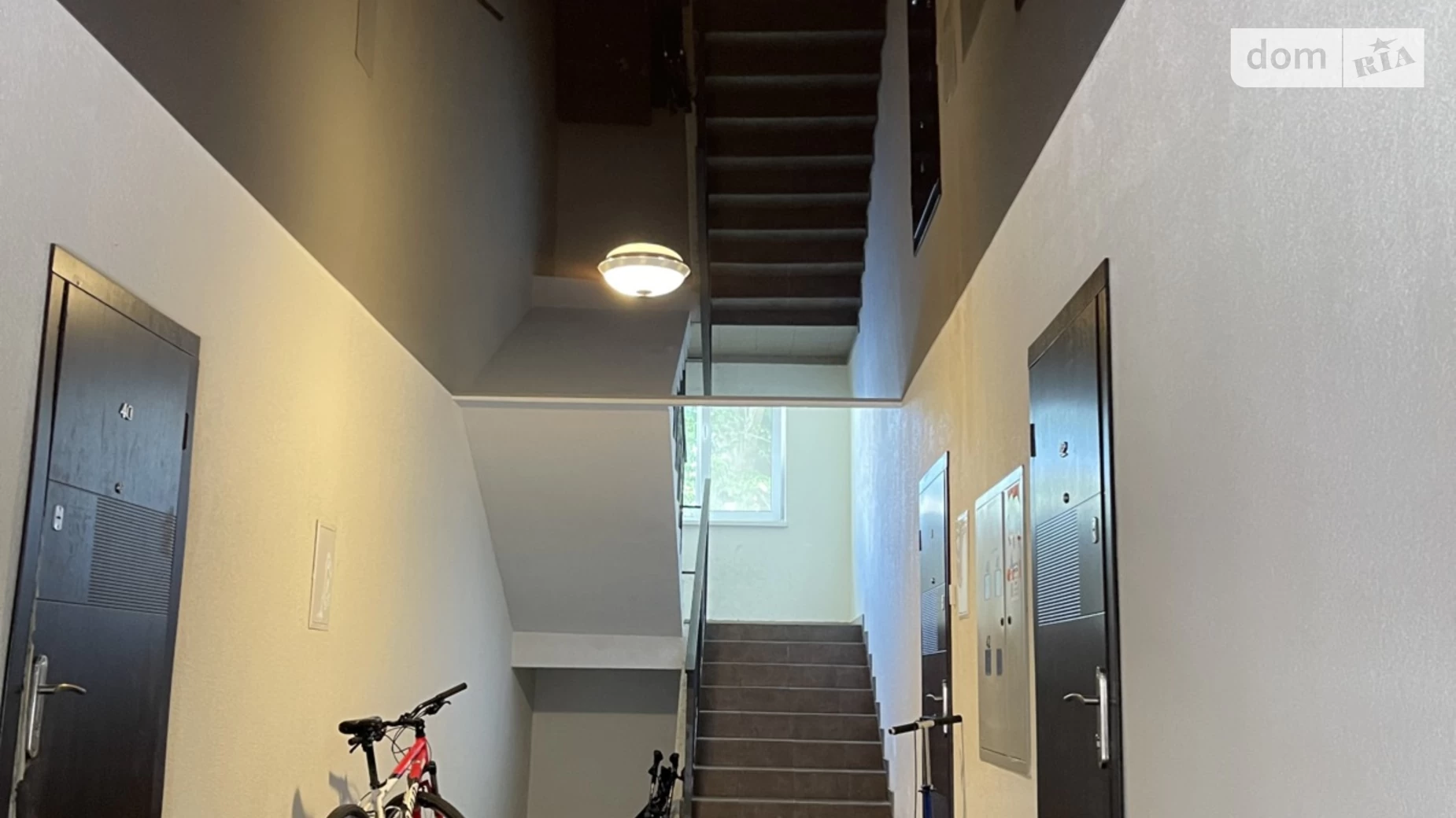 Продается 2-комнатная квартира 64.9 кв. м в Ирпене, цена: 70000 $ - фото 3