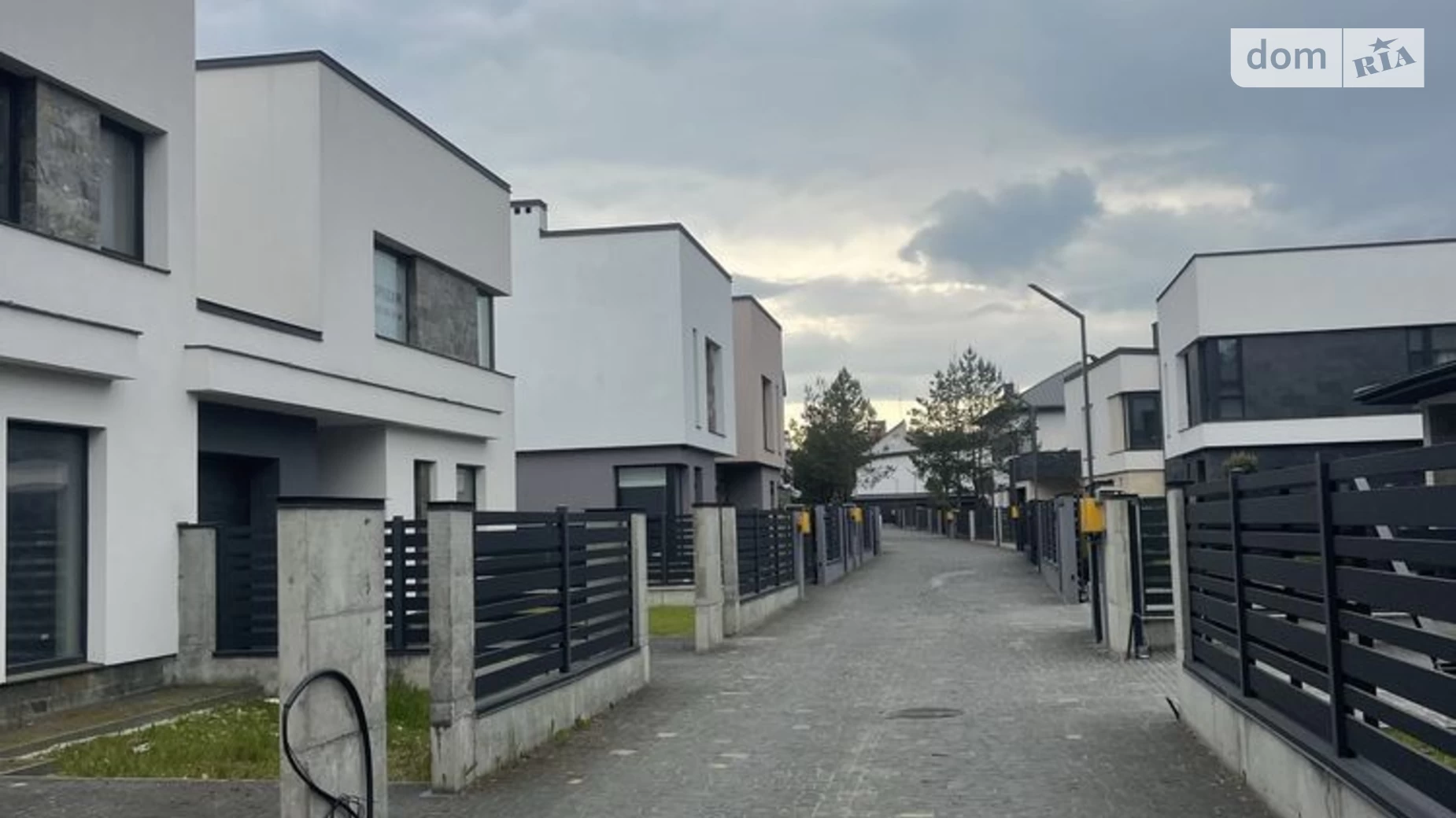 Продается дом на 2 этажа 174 кв. м с мансардой, цена: 226200 $ - фото 2