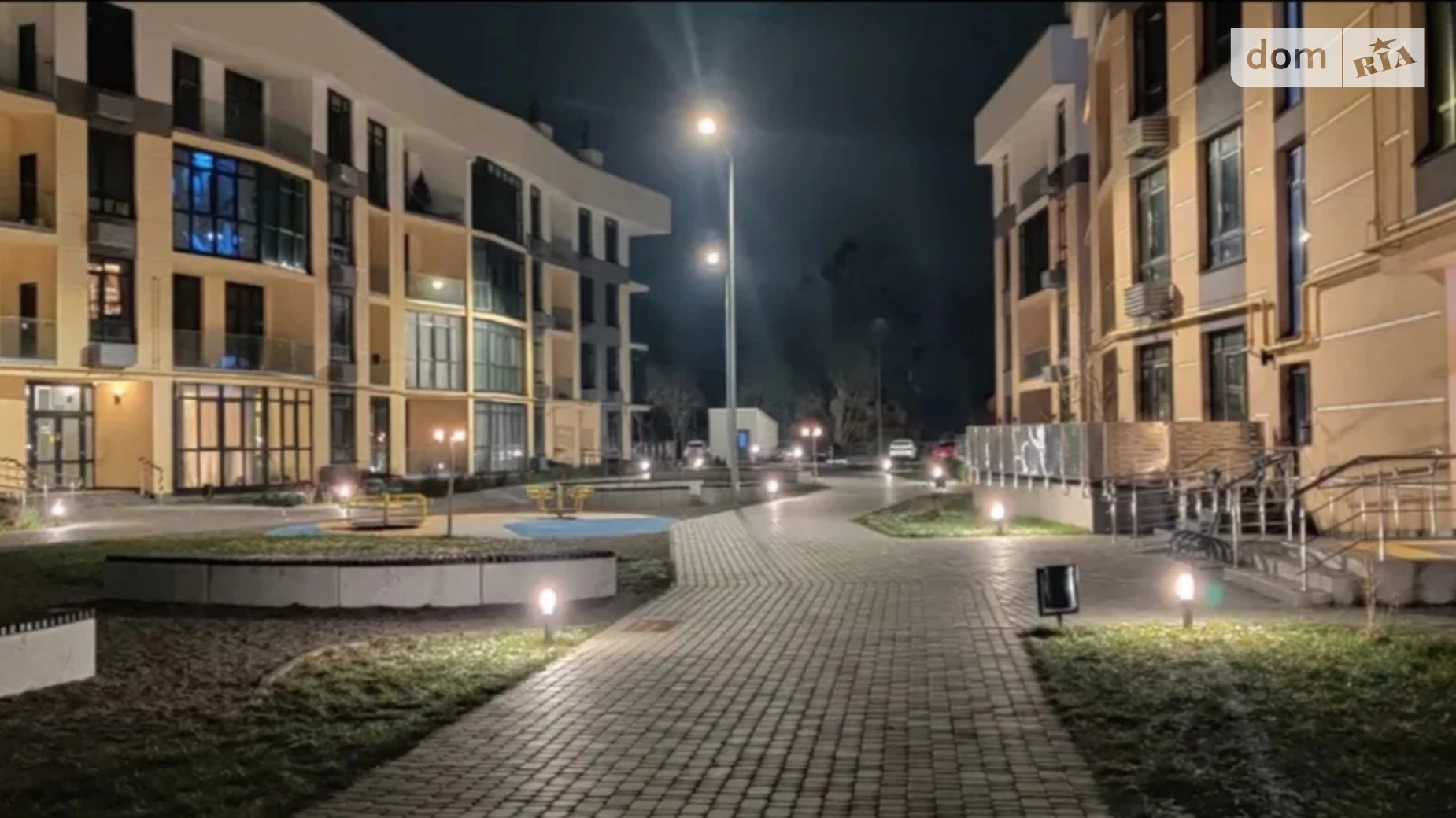 Продается 2-комнатная квартира 62.7 кв. м в Киеве, ул. Дубищанская, 7 - фото 2