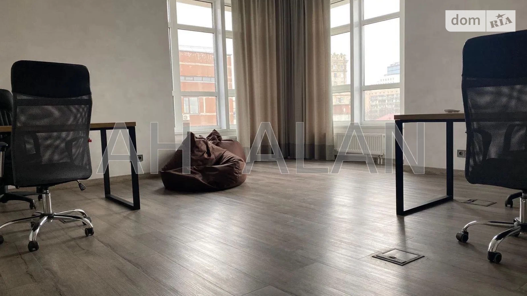 Сдается в аренду офис 210 кв. м в бизнес-центре, цена: 3500 $ - фото 4