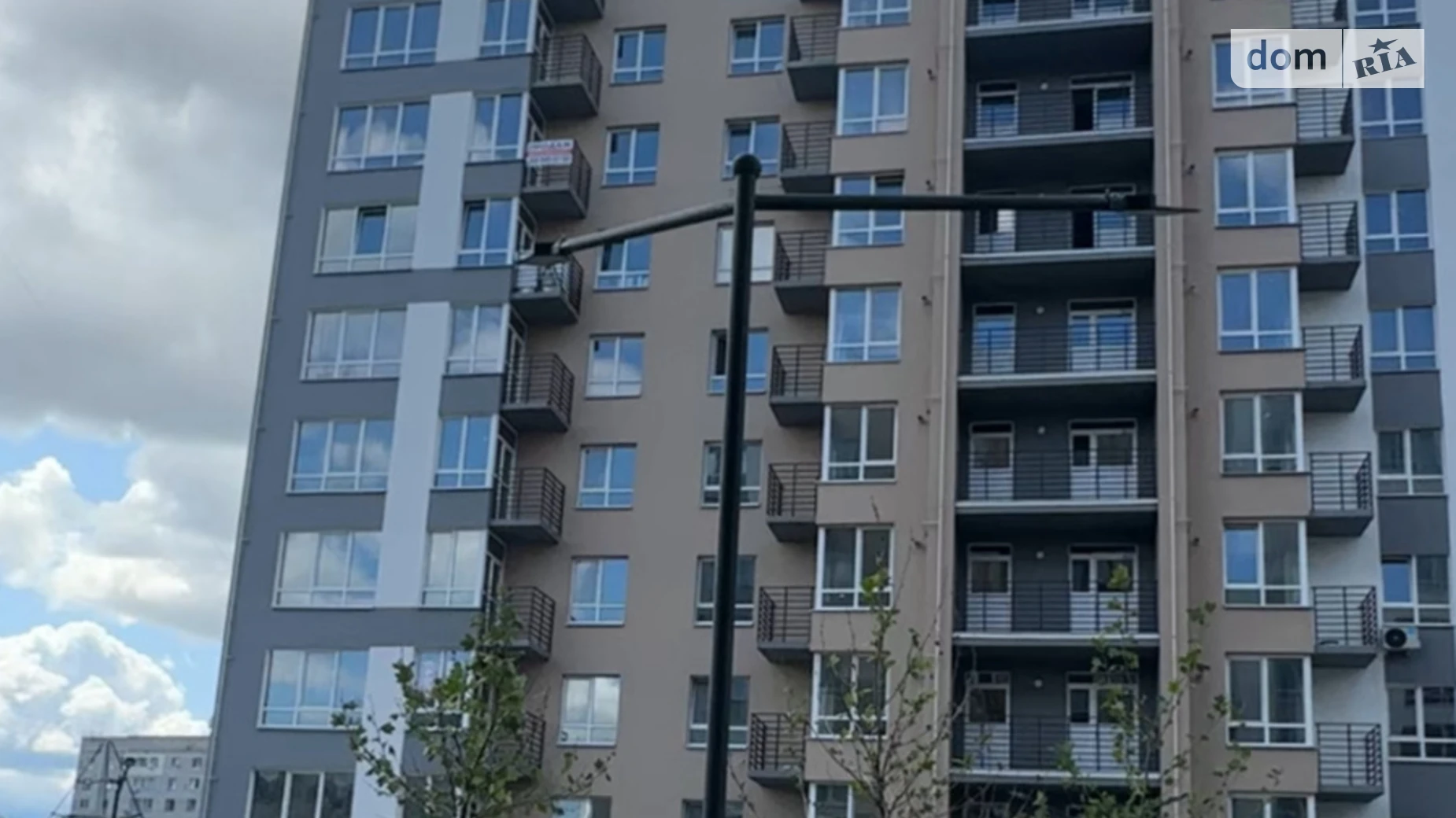 Продается 1-комнатная квартира 71.4 кв. м в Слобожанском, ул. Семейная, 4 - фото 2