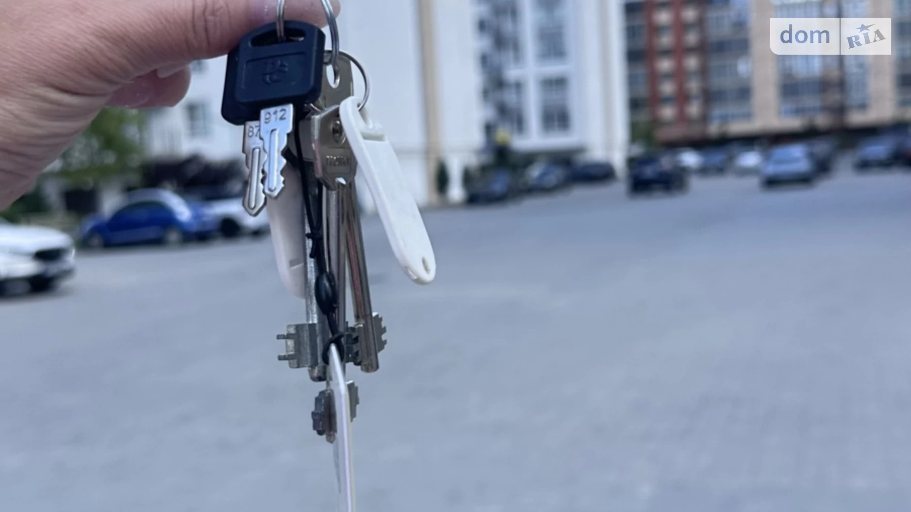 Продается 1-комнатная квартира 71.4 кв. м в Слобожанском, ул. Семейная, 4 - фото 3