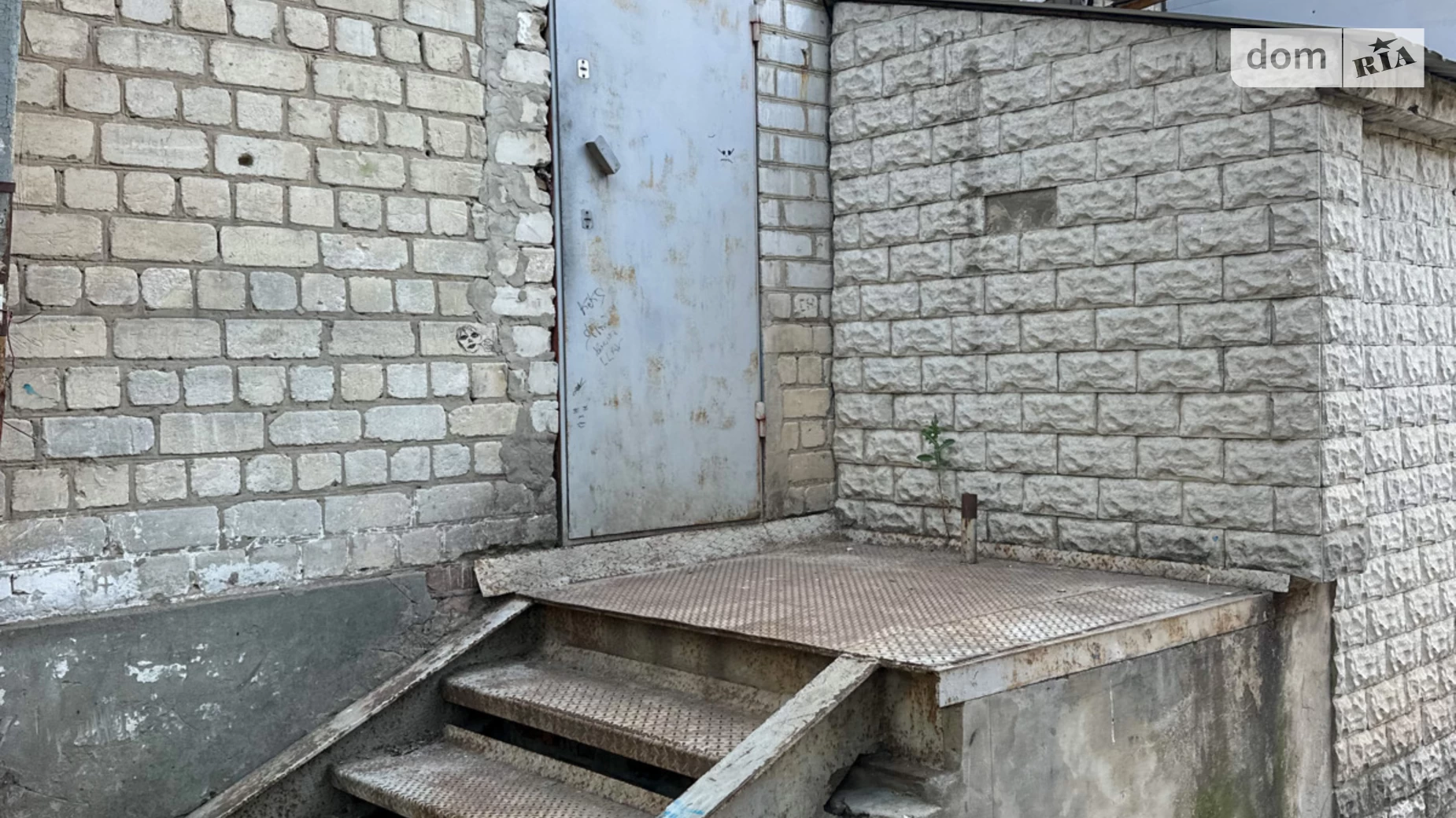 Продається приміщення вільного призначення 340 кв. м в 3-поверховій будівлі, цена: 60000 $ - фото 2