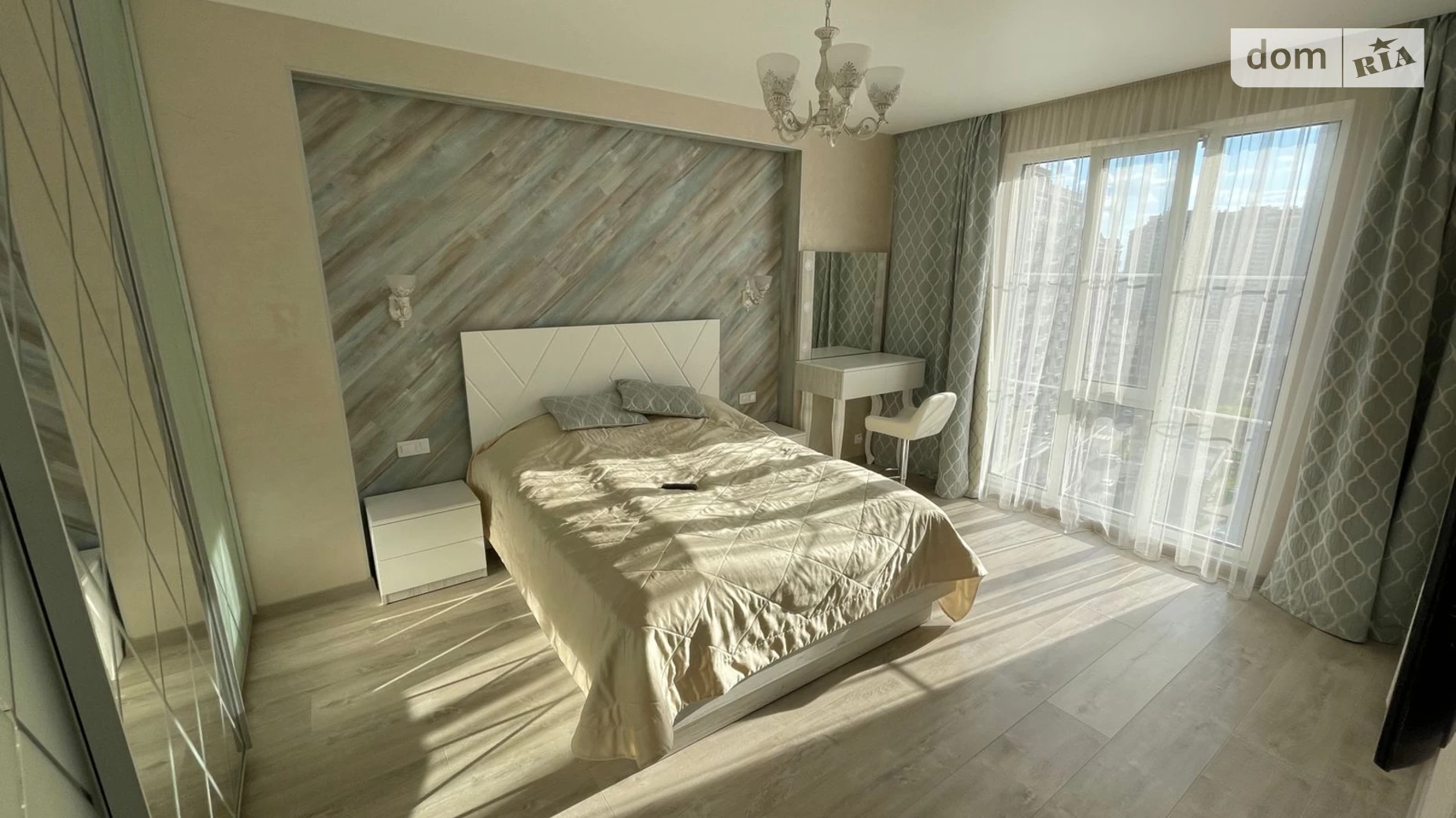 Продається 3-кімнатна квартира 81 кв. м у Києві, вул. Михайла Максимовича, 24Б - фото 3