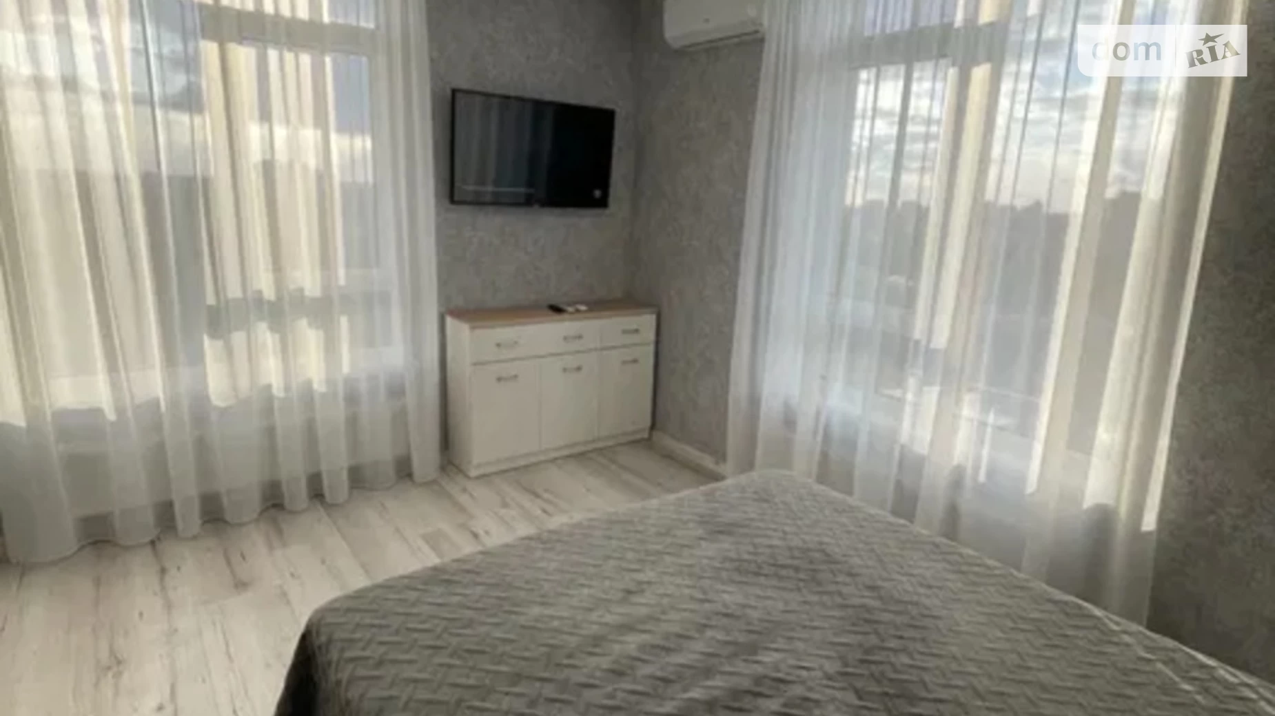Сдается в аренду 1-комнатная квартира 36.6 кв. м в Киеве, просп. Любомира Гузара, 15А - фото 2
