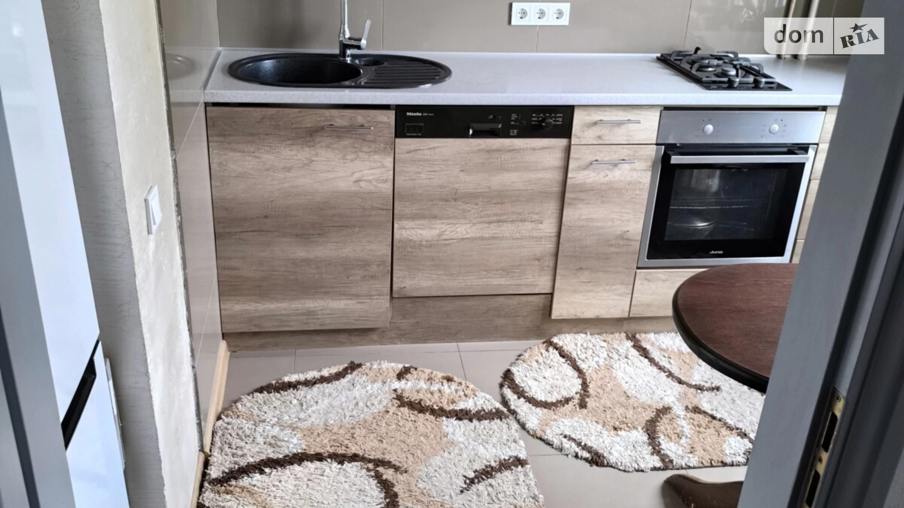 Продается 1-комнатная квартира 36 кв. м в Киеве, ул. Новомостицкая, 4 - фото 2