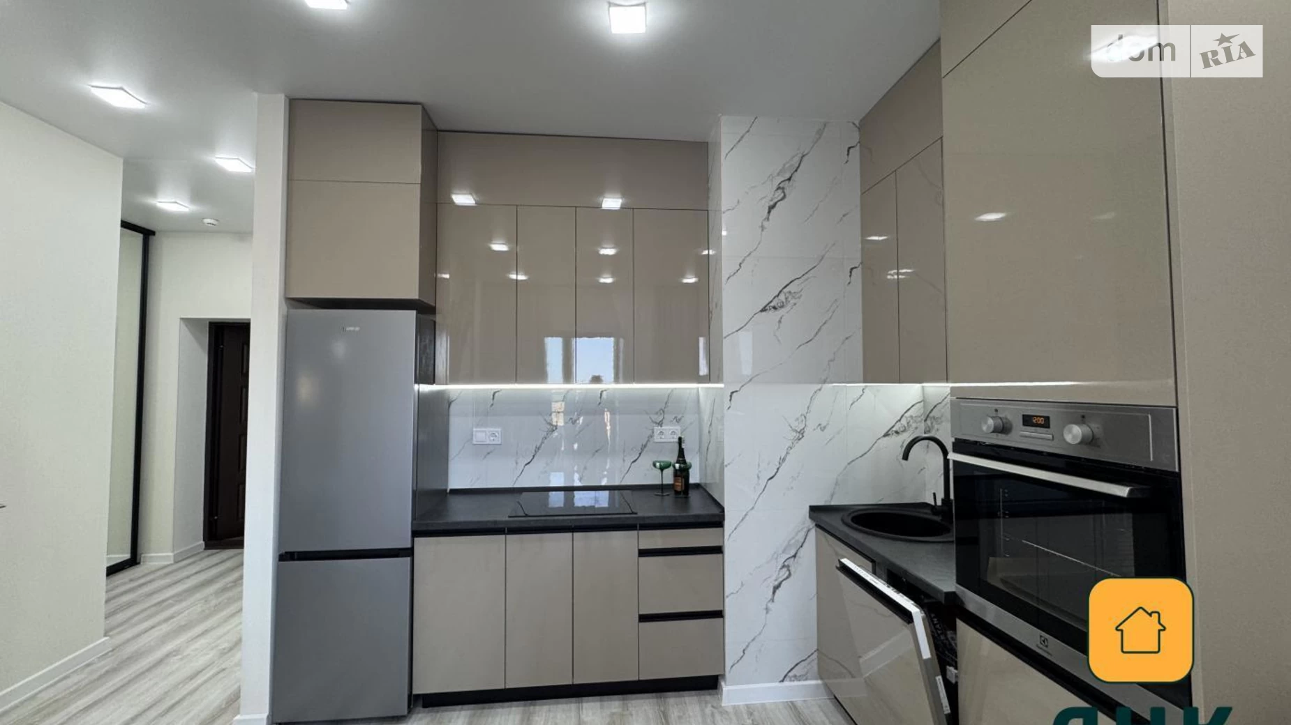 Продається 1-кімнатна квартира 42 кв. м у Одесі, вул. Краснова, 1А - фото 2