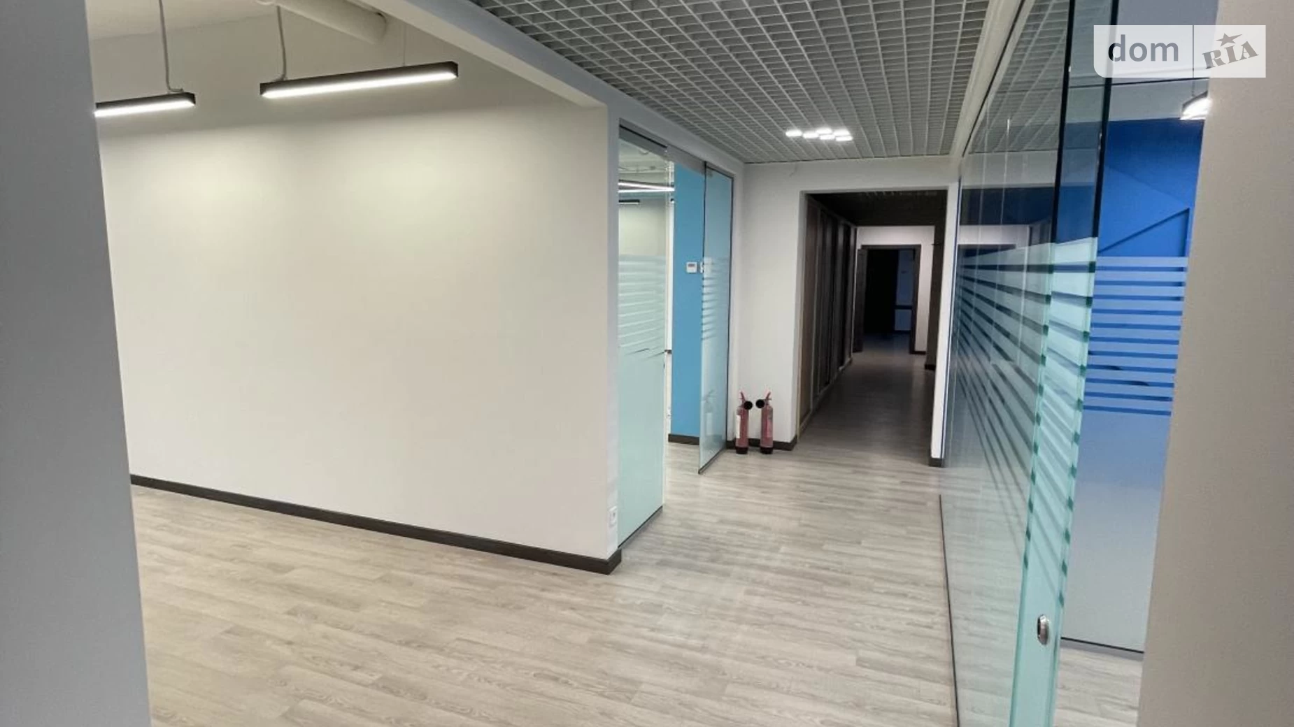 Сдается в аренду офис 350 кв. м в бизнес-центре, цена: 8800 $ - фото 4