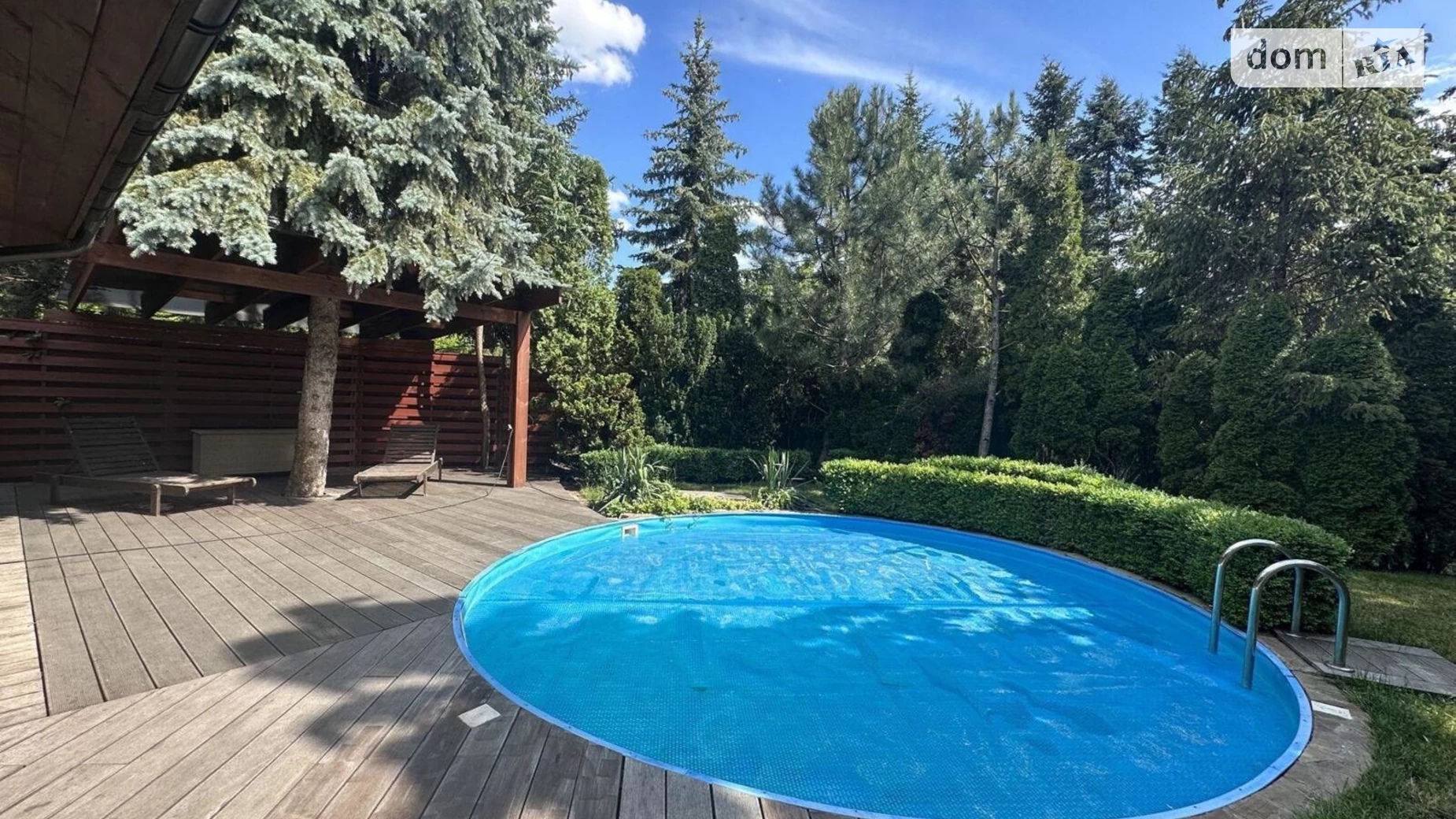 Сдается в аренду дом на 2 этажа 250 кв. м с камином, цена: 2500 € - фото 3