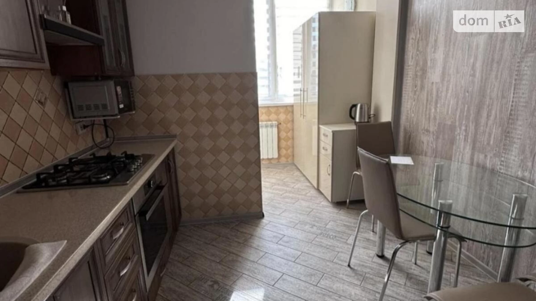Продается 1-комнатная квартира 42 кв. м в Ужгороде, ул. Вишневая - фото 2