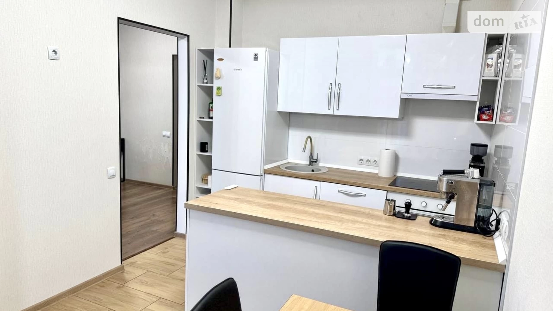 Продається 1-кімнатна квартира 40.6 кв. м у Києві, вул. Каховська, 62А - фото 2