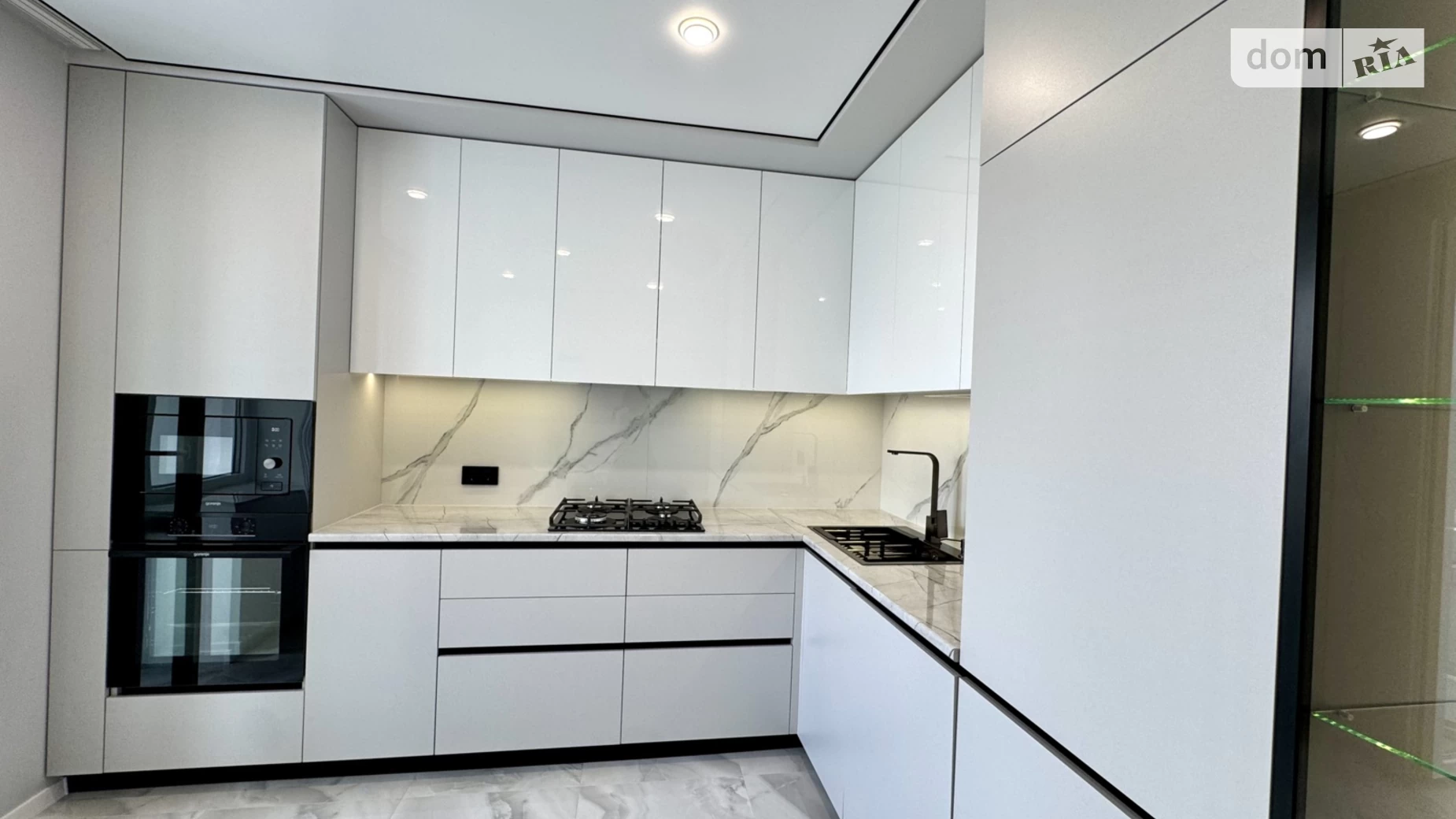 2-кімнатна квартира 70 кв. м у Тернополі, вул. Курбаса Леся - фото 3