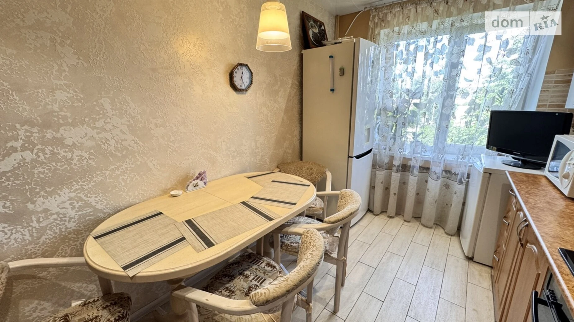 Продается 3-комнатная квартира 63.8 кв. м в Днепре, ул. Квартальная(Гладкова), 47 - фото 2