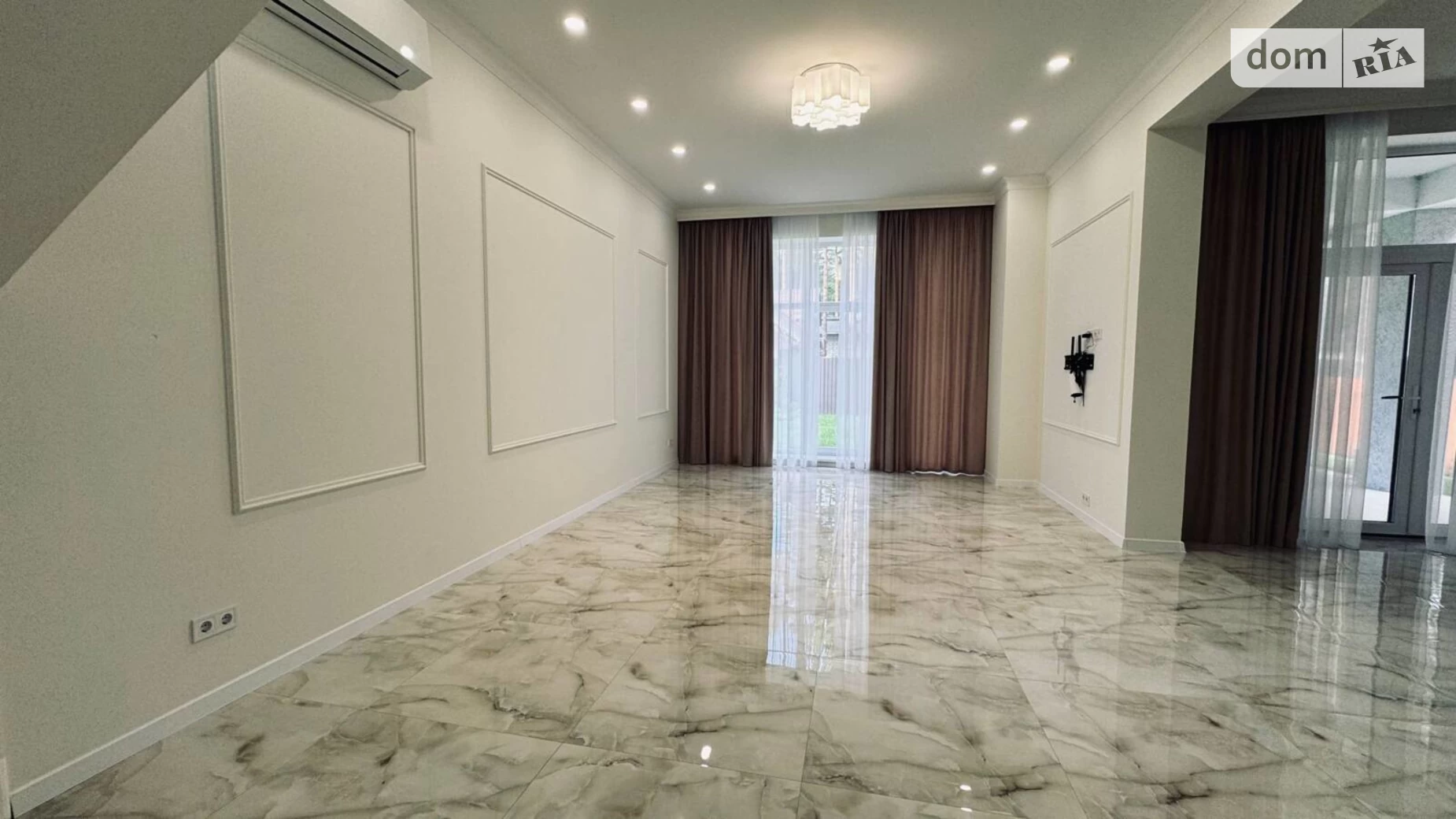 Сдается в аренду дом на 2 этажа 203 кв. м с баней/сауной, цена: 2000 $ - фото 2