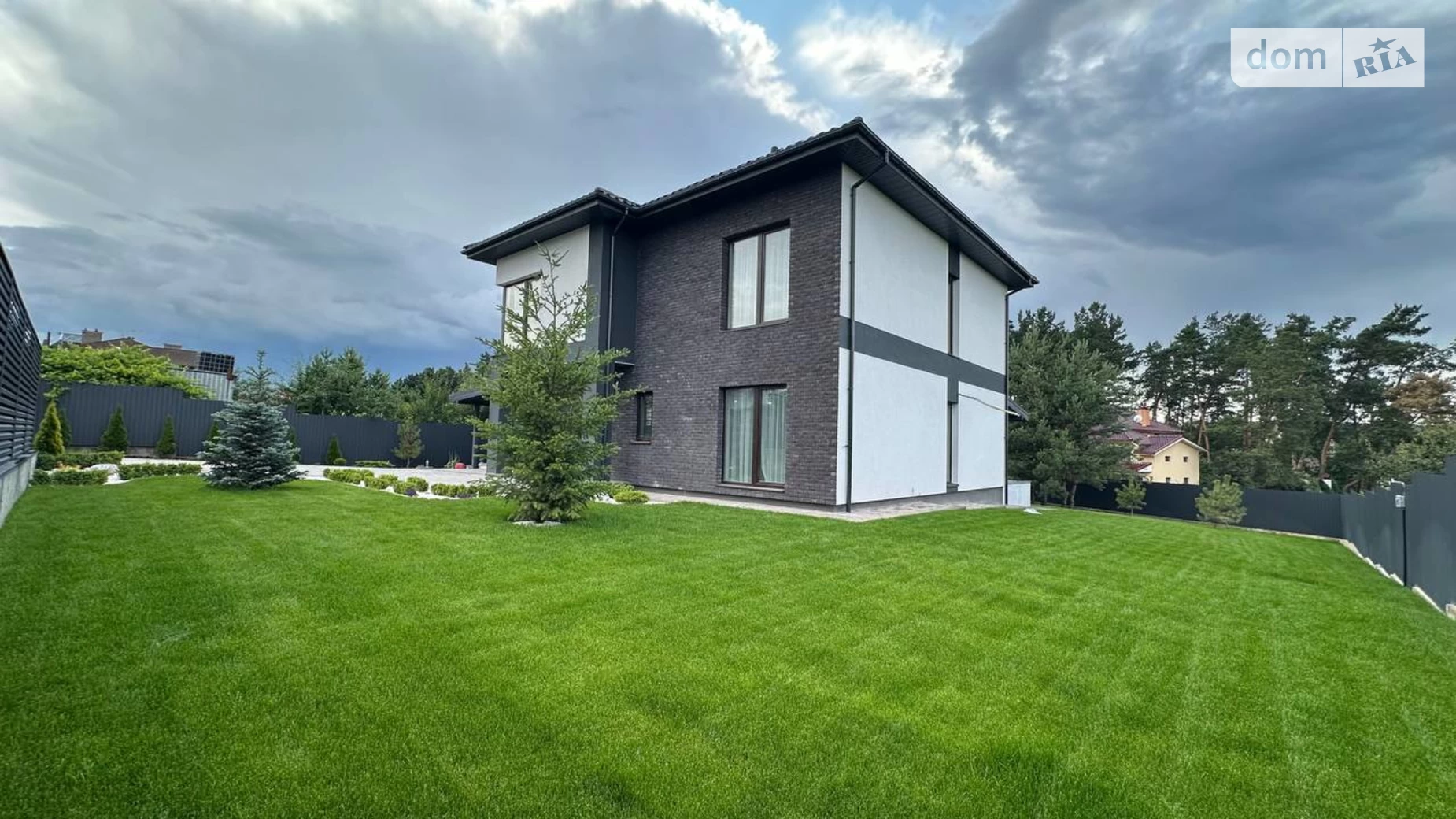 Продается дом на 2 этажа 210 кв. м с участком, цена: 490000 $ - фото 2