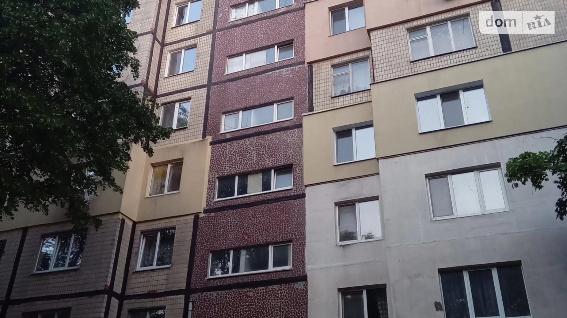 Продается 3-комнатная квартира 68 кв. м в Днепре, мас. Тополь-3, 12/1 - фото 2