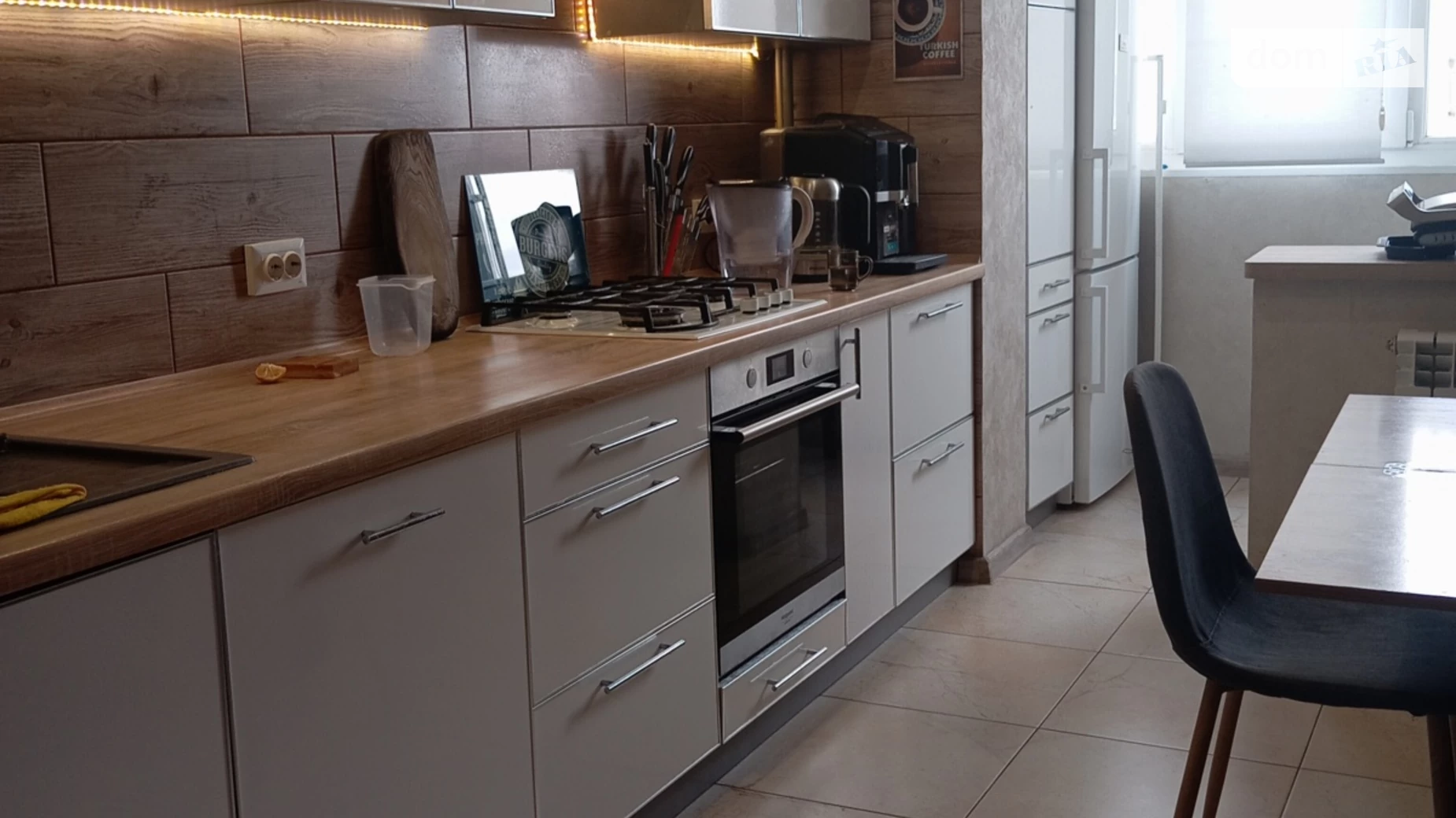 Продається 3-кімнатна квартира 73 кв. м у Одесі, вул. Академіка Сахарова - фото 2