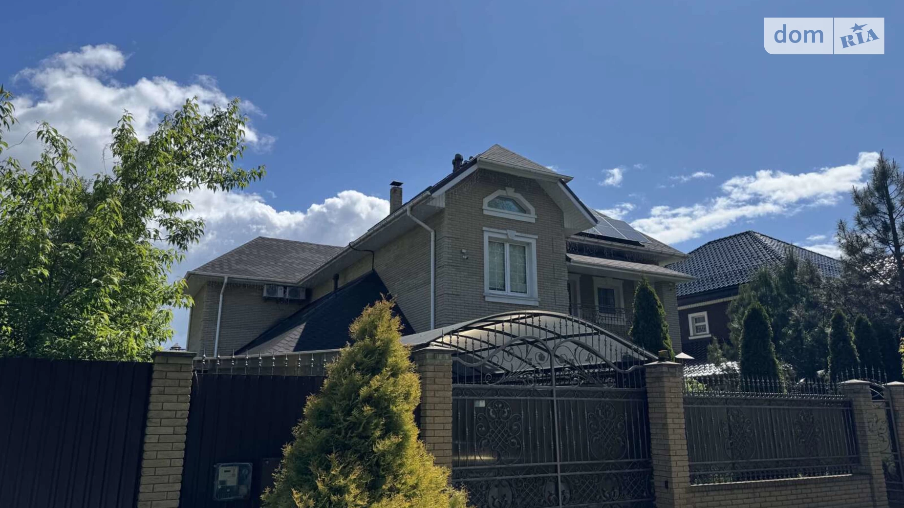 Продается дом на 3 этажа 450 кв. м с бассейном, цена: 650000 $ - фото 5