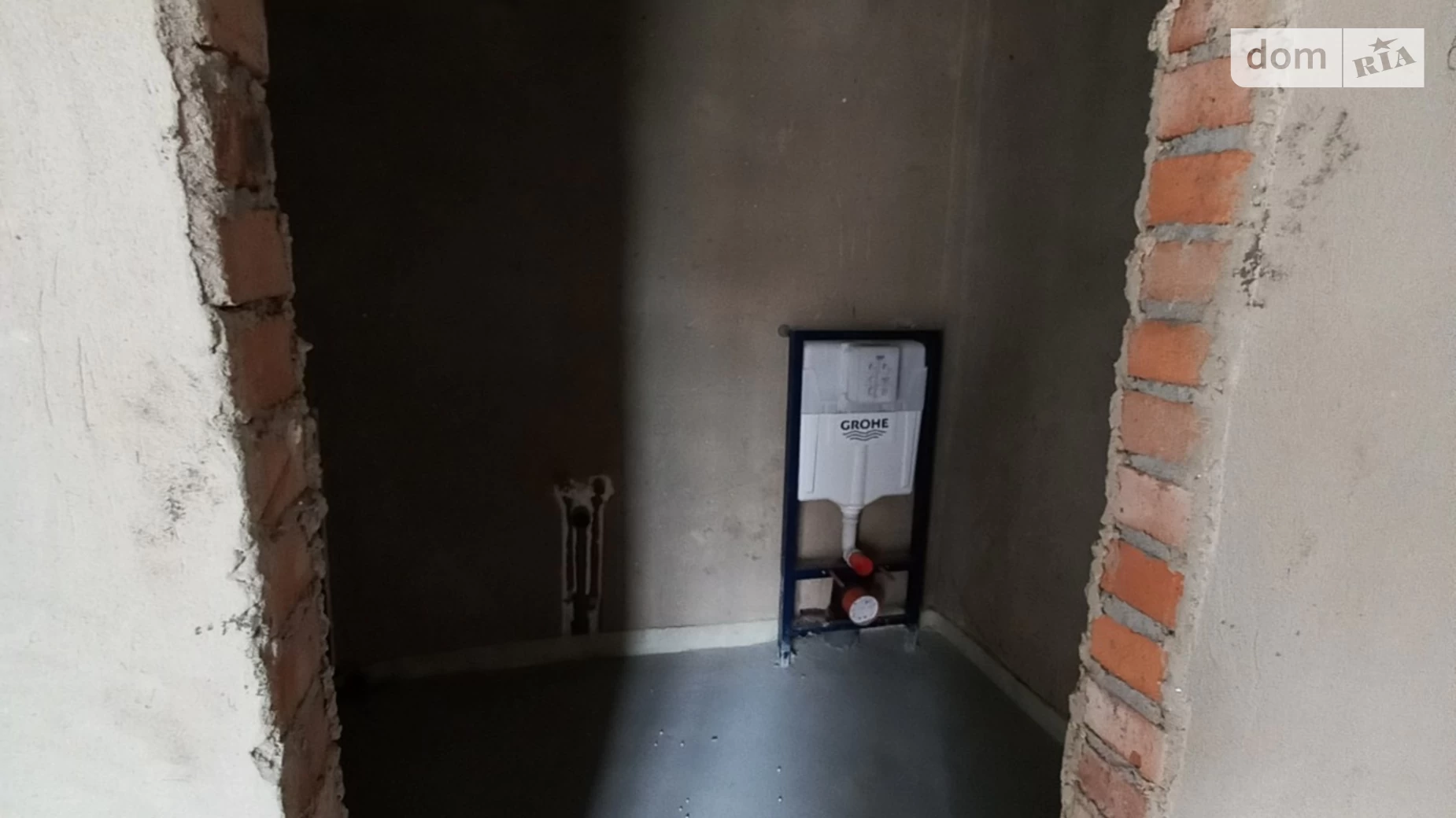 Продается 1-комнатная квартира 33 кв. м в Ровно, ул. Атмосферная, 1 - фото 4