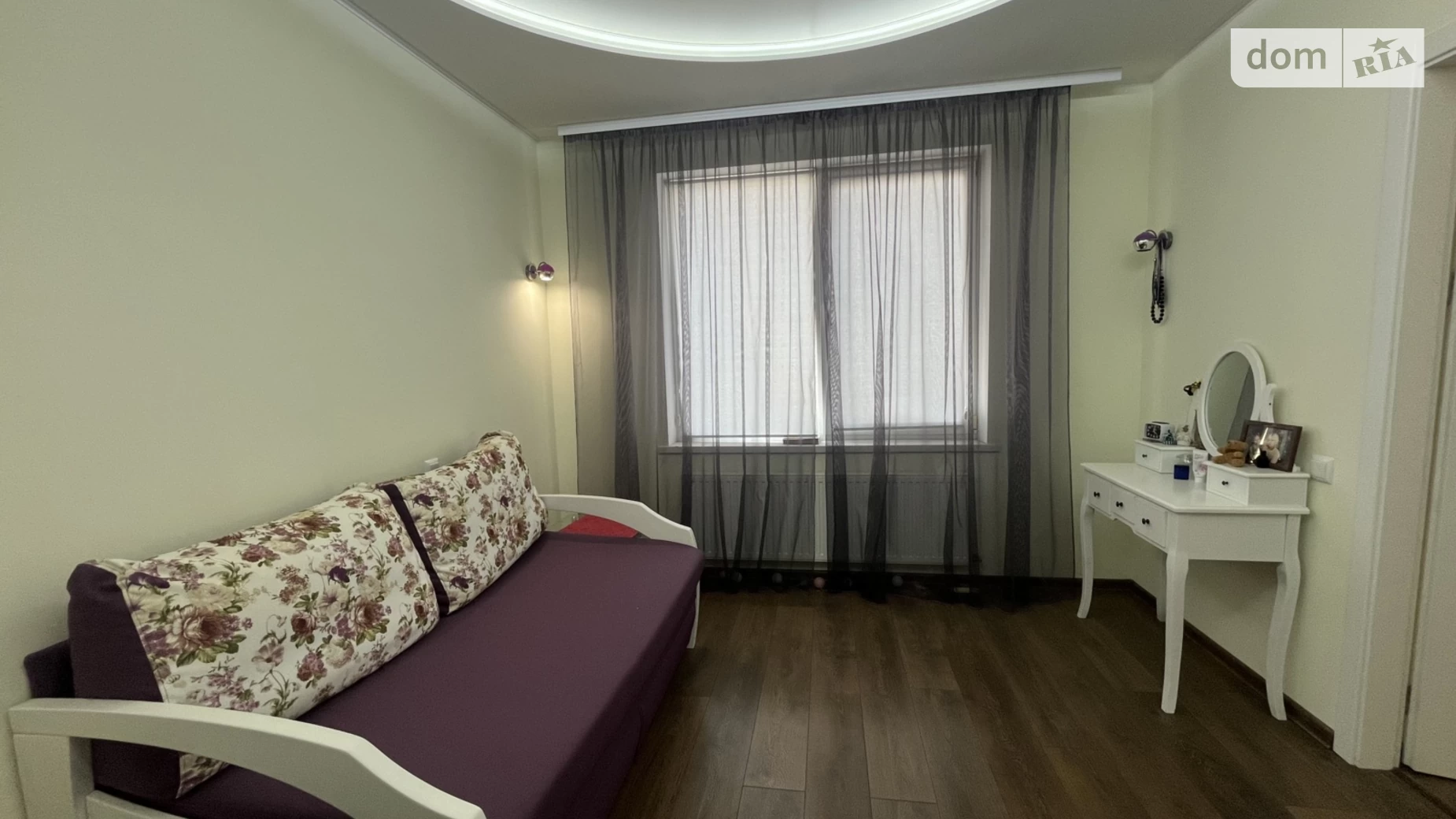 Продается 1-комнатная квартира 40 кв. м в Лиманке, мас. Радужный - фото 2