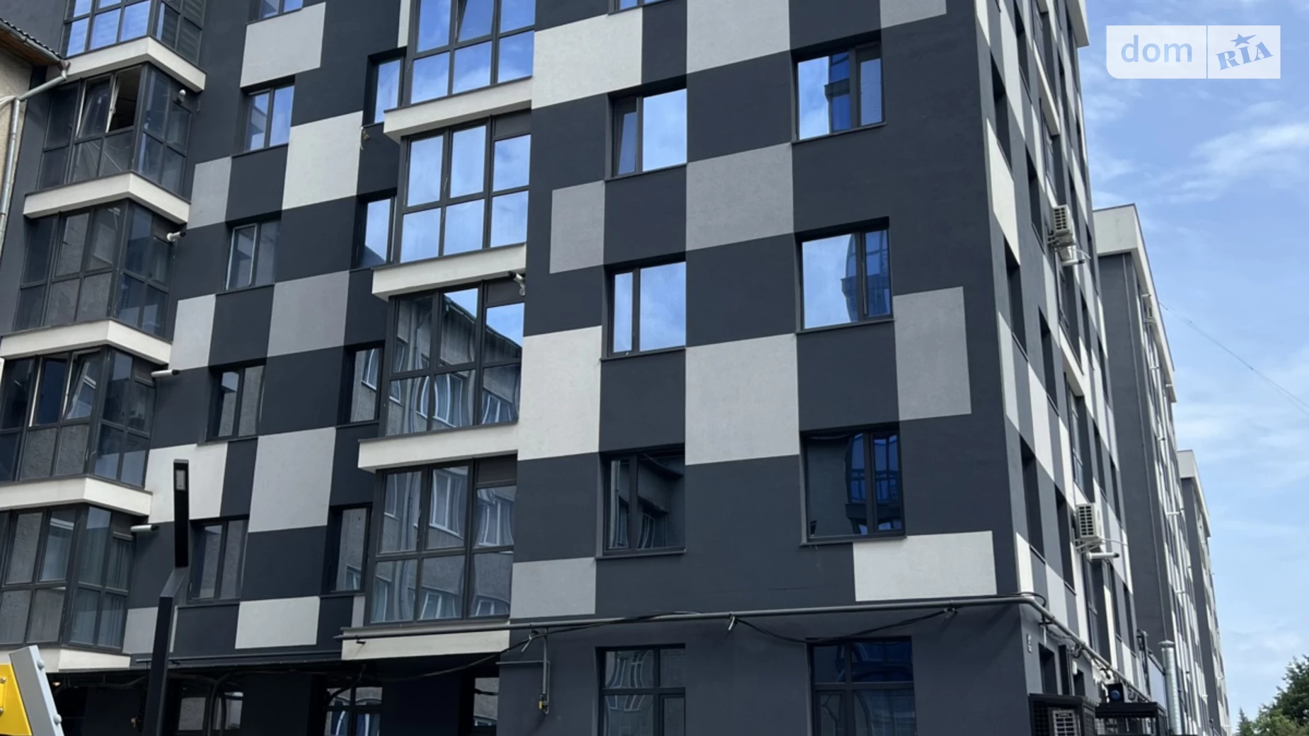 Продається 2-кімнатна квартира 54 кв. м у Івано-Франківську, вул. Бандери Степана, 79 - фото 2