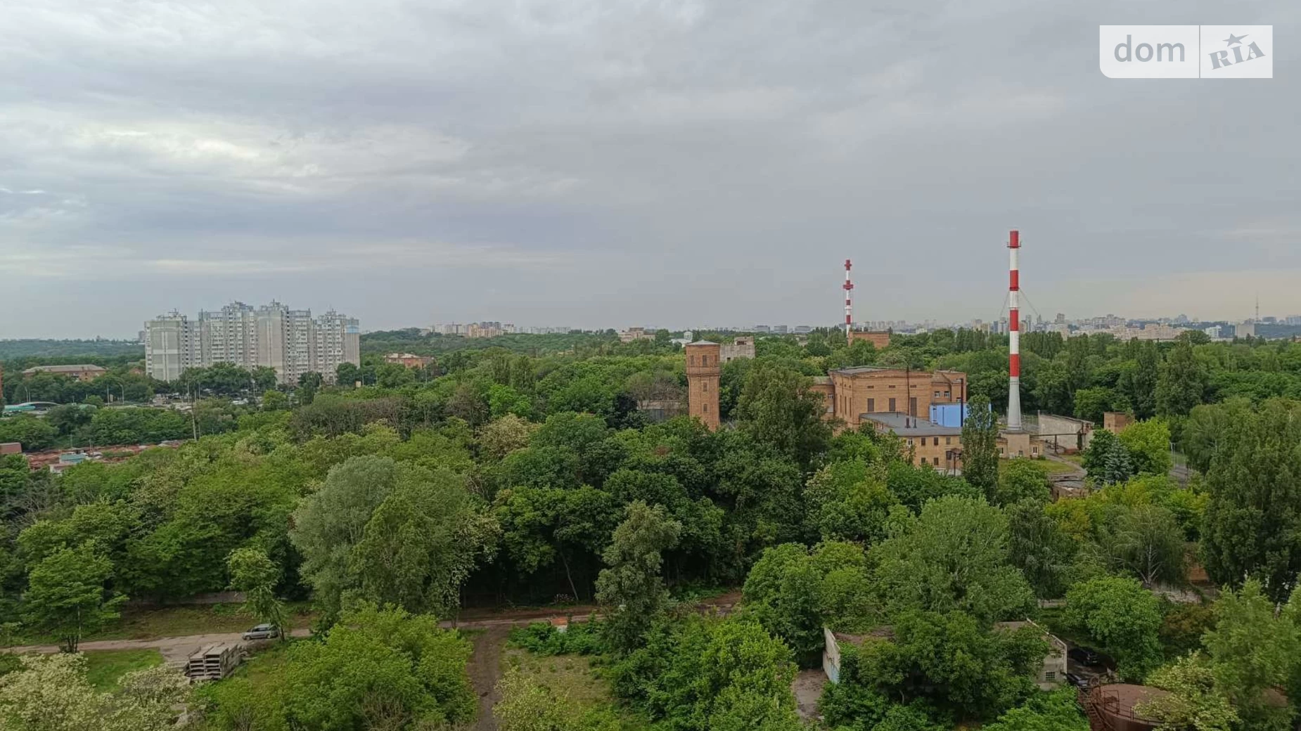 Продается 1-комнатная квартира 29 кв. м в Киеве, ул. Ракетная, 24 корпус 3 - фото 2