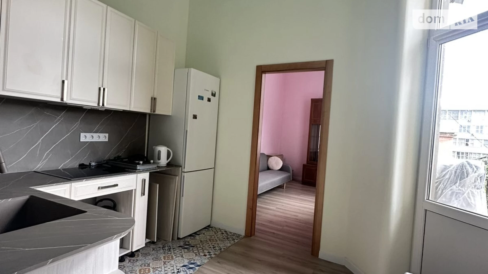 Продается 2-комнатная квартира 45.3 кв. м в Львове, ул. Михновских Братьев, 33 - фото 2