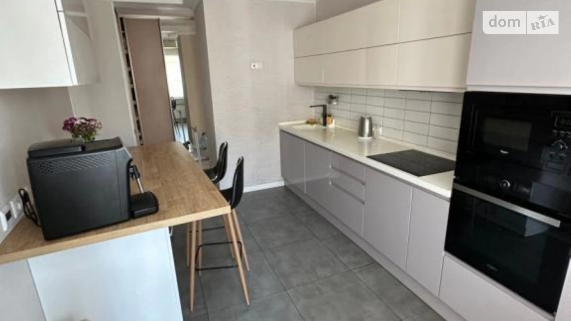 Продается 3-комнатная квартира 107 кв. м в Киеве - фото 2