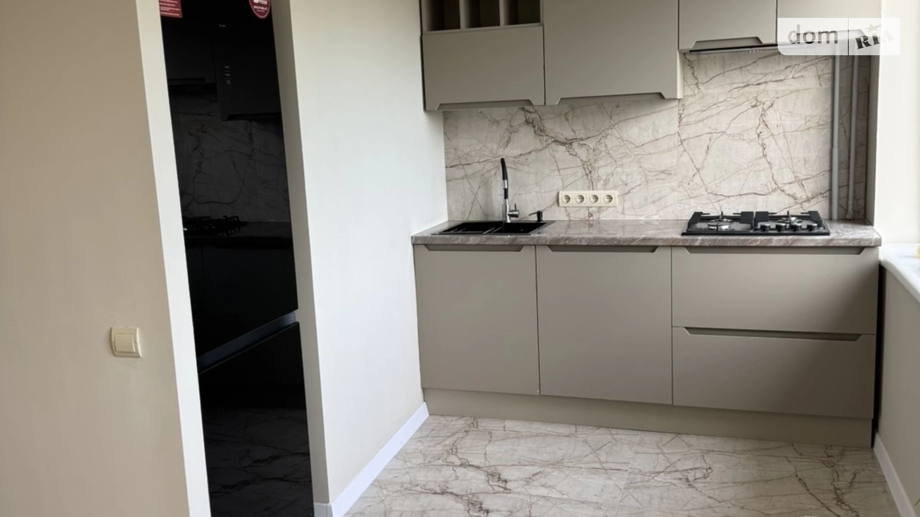 Продається 3-кімнатна квартира 51.2 кв. м у Мукачеві, вул. Закарпатська - фото 2
