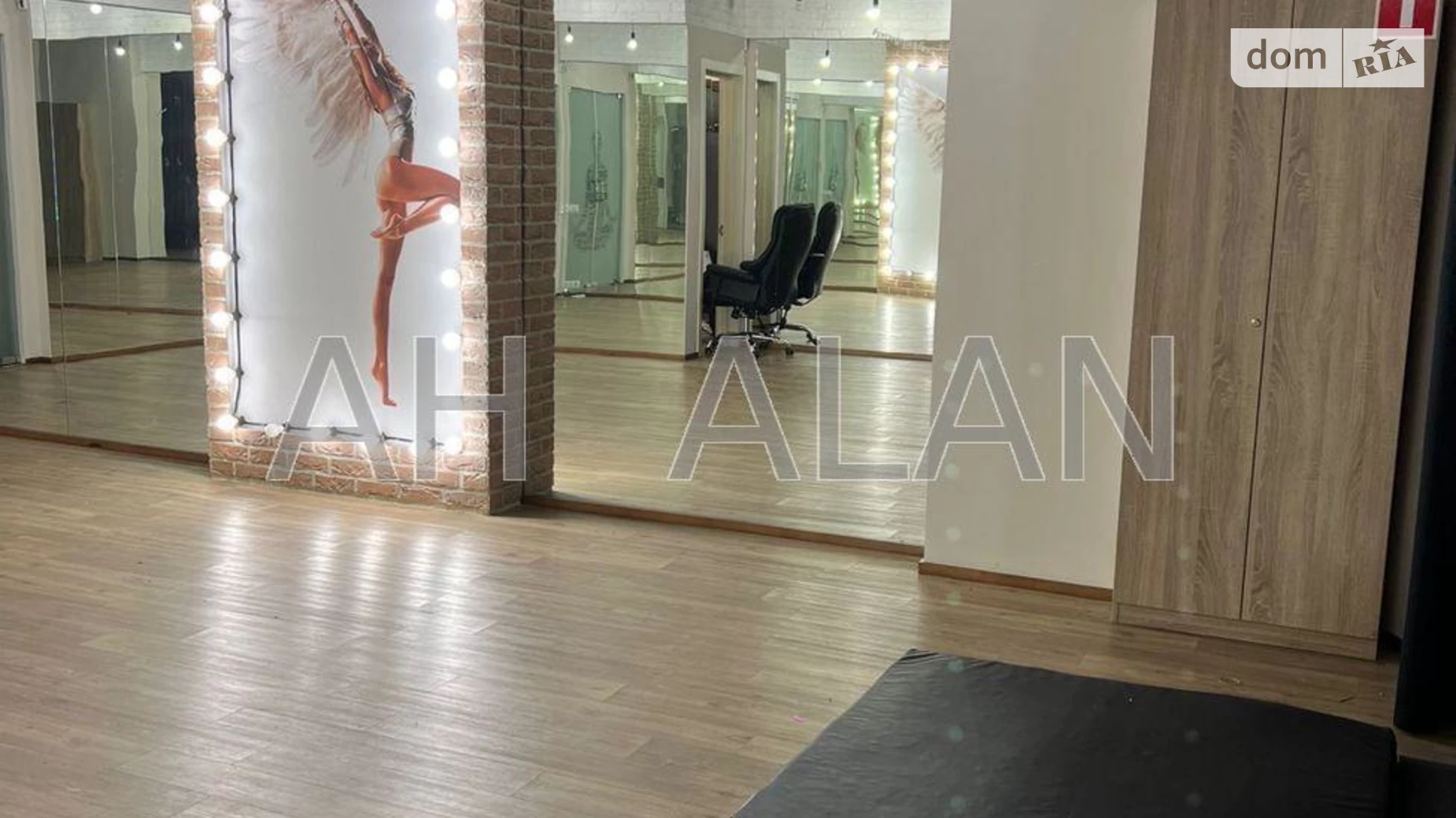 Сдается в аренду офис 107.4 кв. м в бизнес-центре, цена: 1200 $ - фото 3