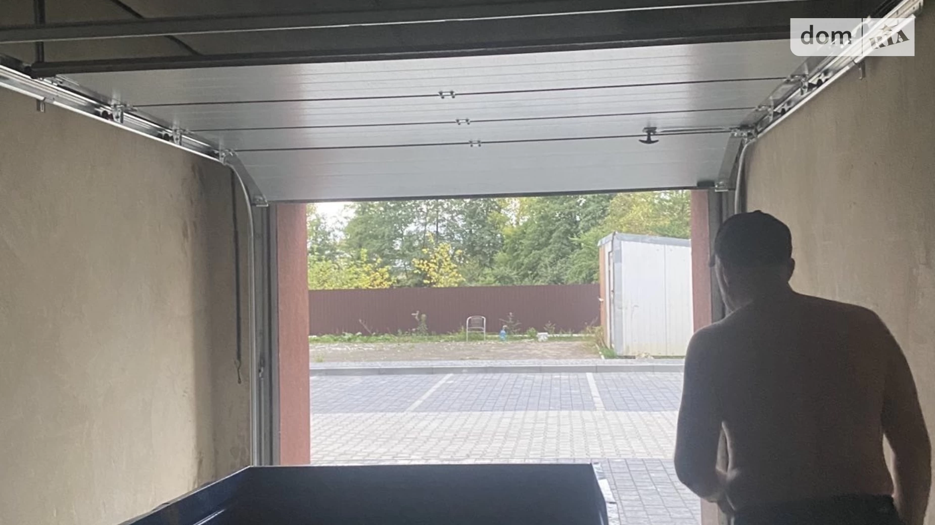 Продается отдельно стоящий гараж под легковое авто на 18 кв. м, цена: 13900 $ - фото 2