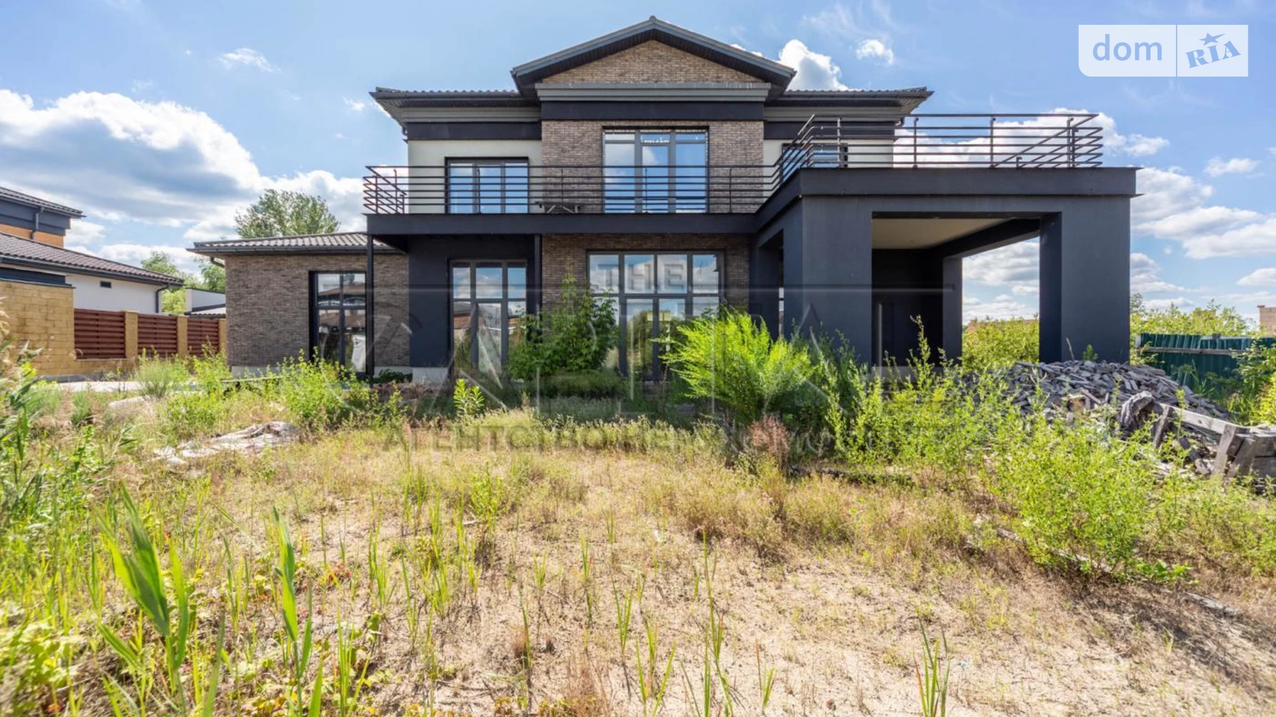 Продается дом на 2 этажа 300 кв. м с баней/сауной, цена: 1000000 $ - фото 5