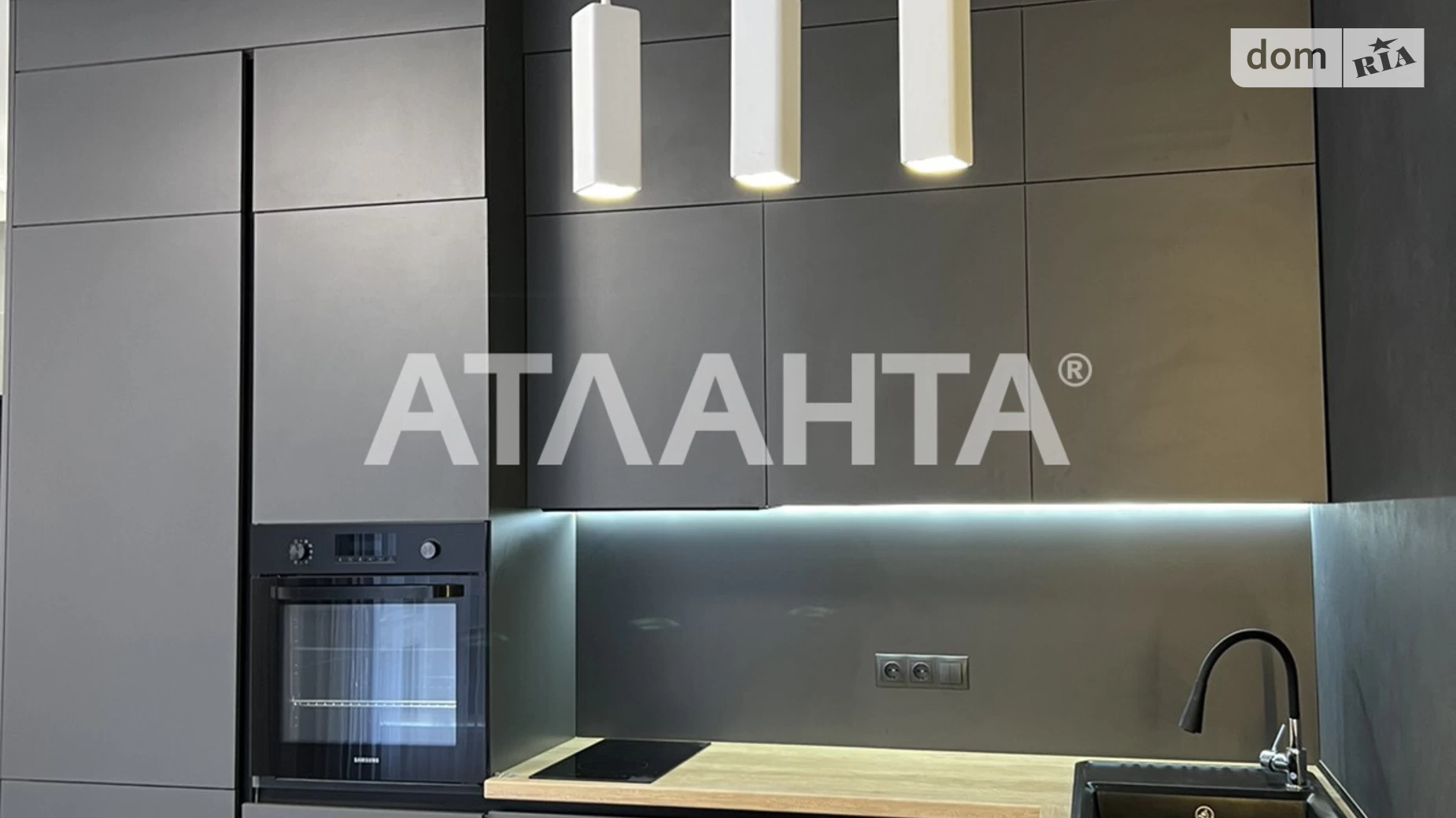 Продается 1-комнатная квартира 36 кв. м в Одессе, ул. Гераневая, 8 - фото 2