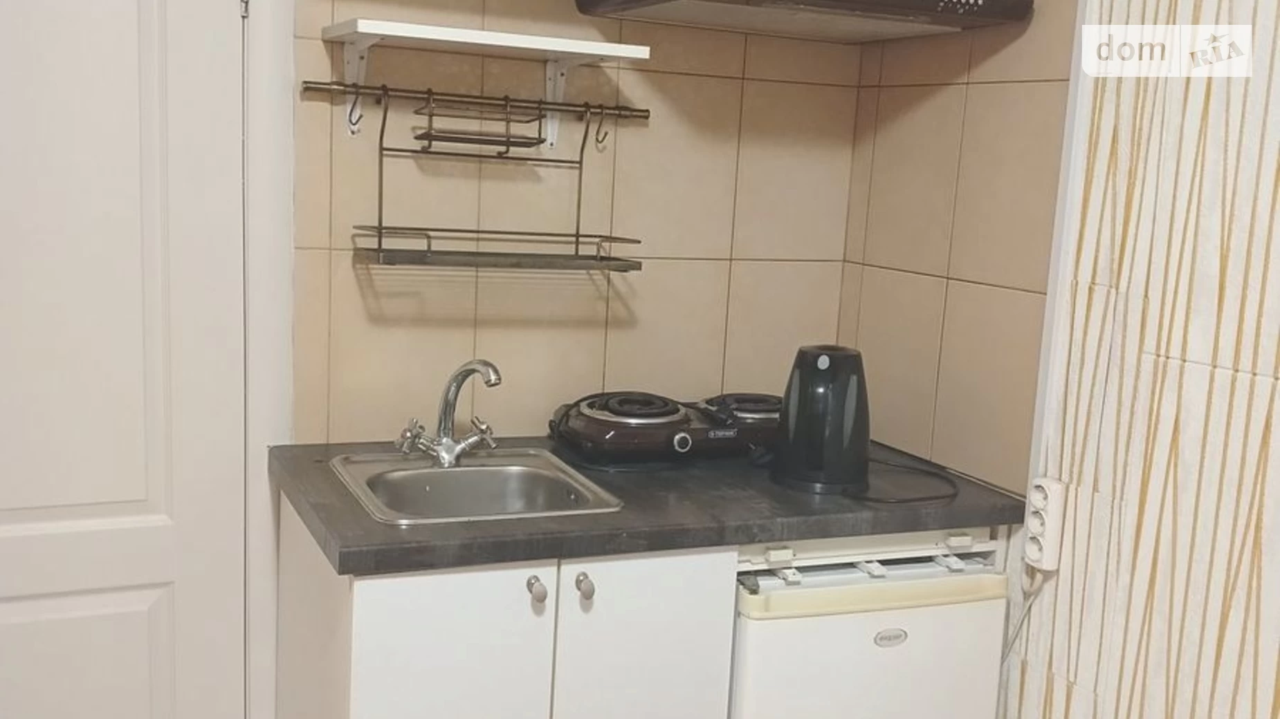 Сдается в аренду 1-комнатная квартира 16 кв. м в Киеве, ул. Коновальца Евгения, 29А - фото 3