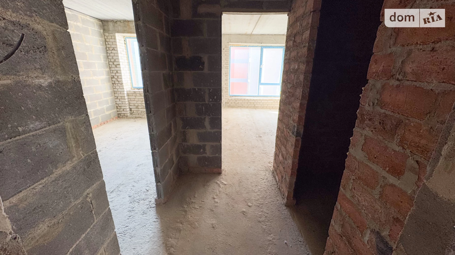 Продается 1-комнатная квартира 36.5 кв. м в Ровно - фото 2