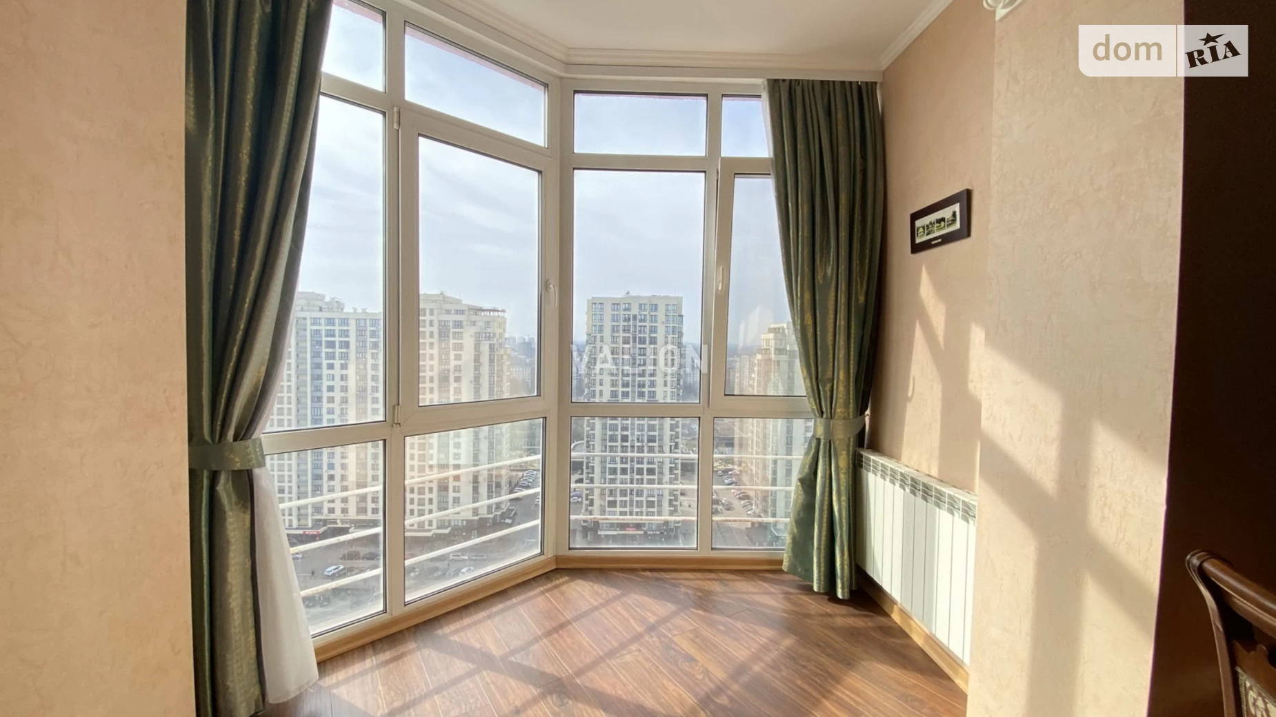 Продается 3-комнатная квартира 218 кв. м в Киеве, ул. Самойло Кошки(Маршала Конева), 7А - фото 5