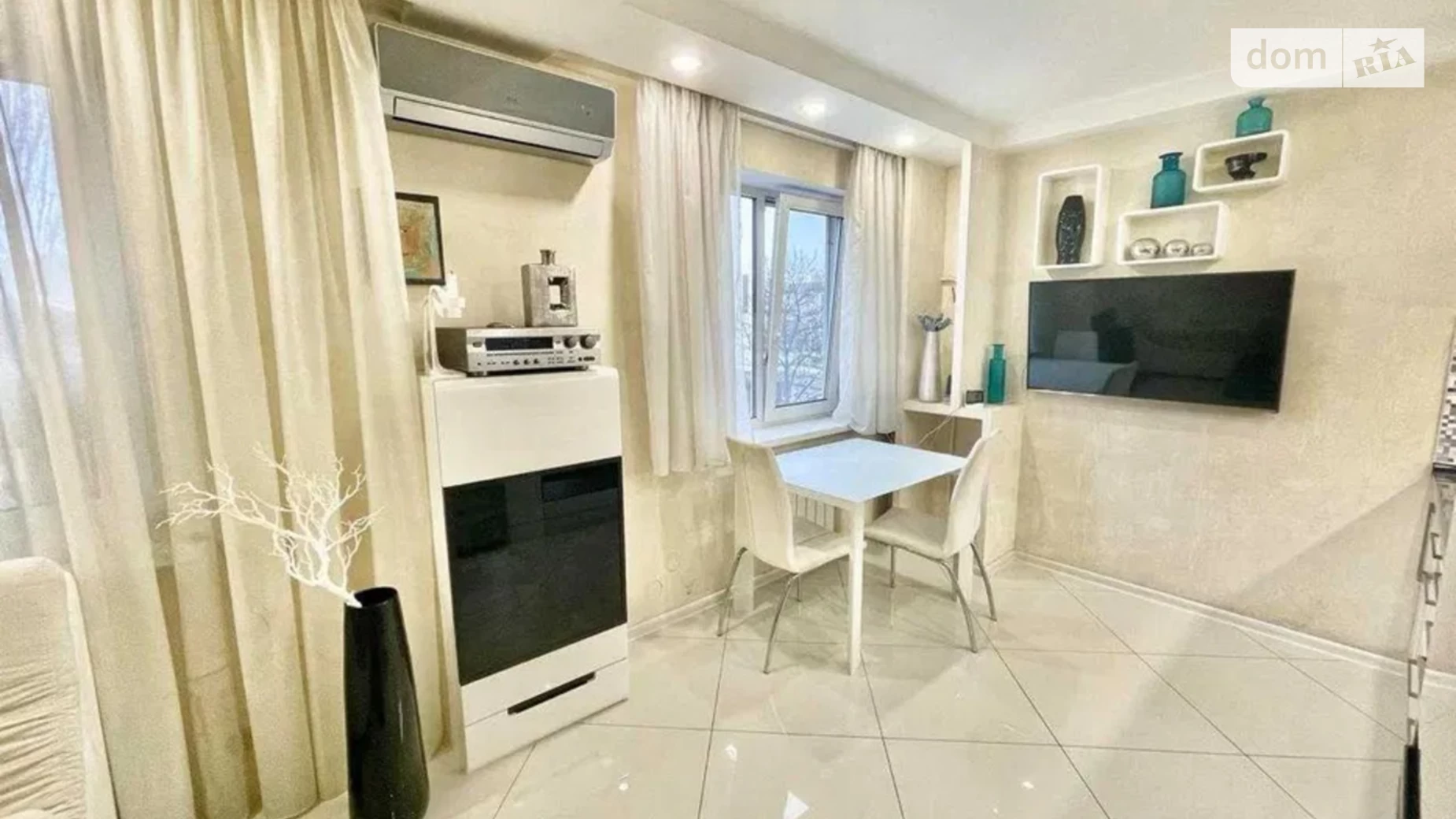 Продается 2-комнатная квартира 45 кв. м в Киеве - фото 2