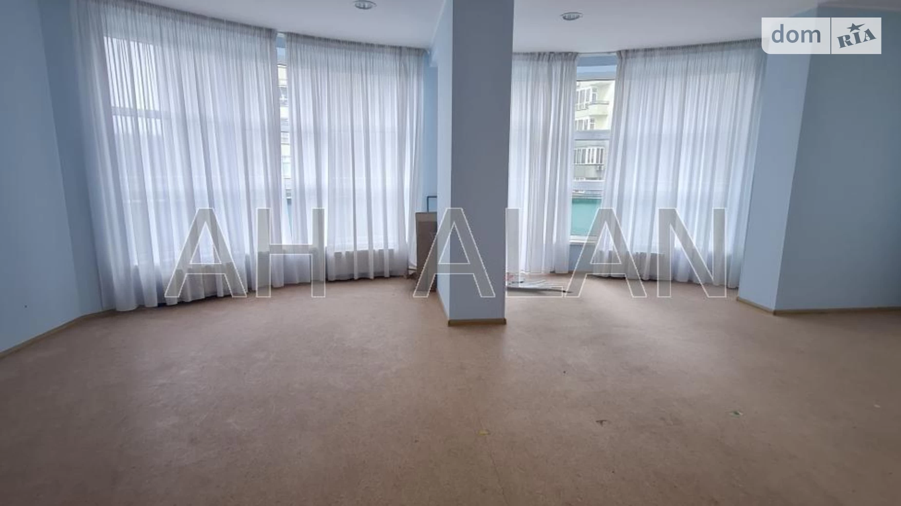 Сдается в аренду офис 188 кв. м в бизнес-центре, цена: 1316 $ - фото 2