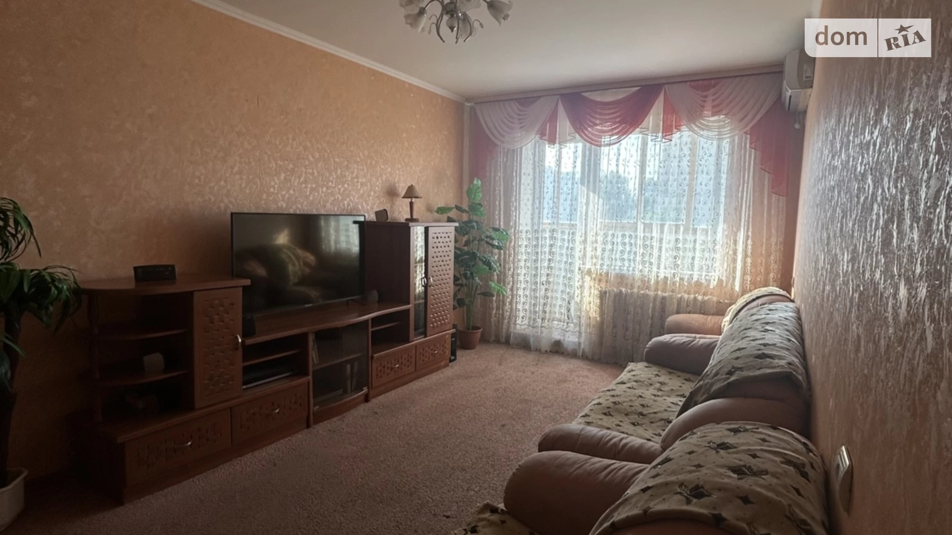Продается 3-комнатная квартира 77.2 кв. м в Кременчуге, мас. 297 квартал, 6 - фото 2