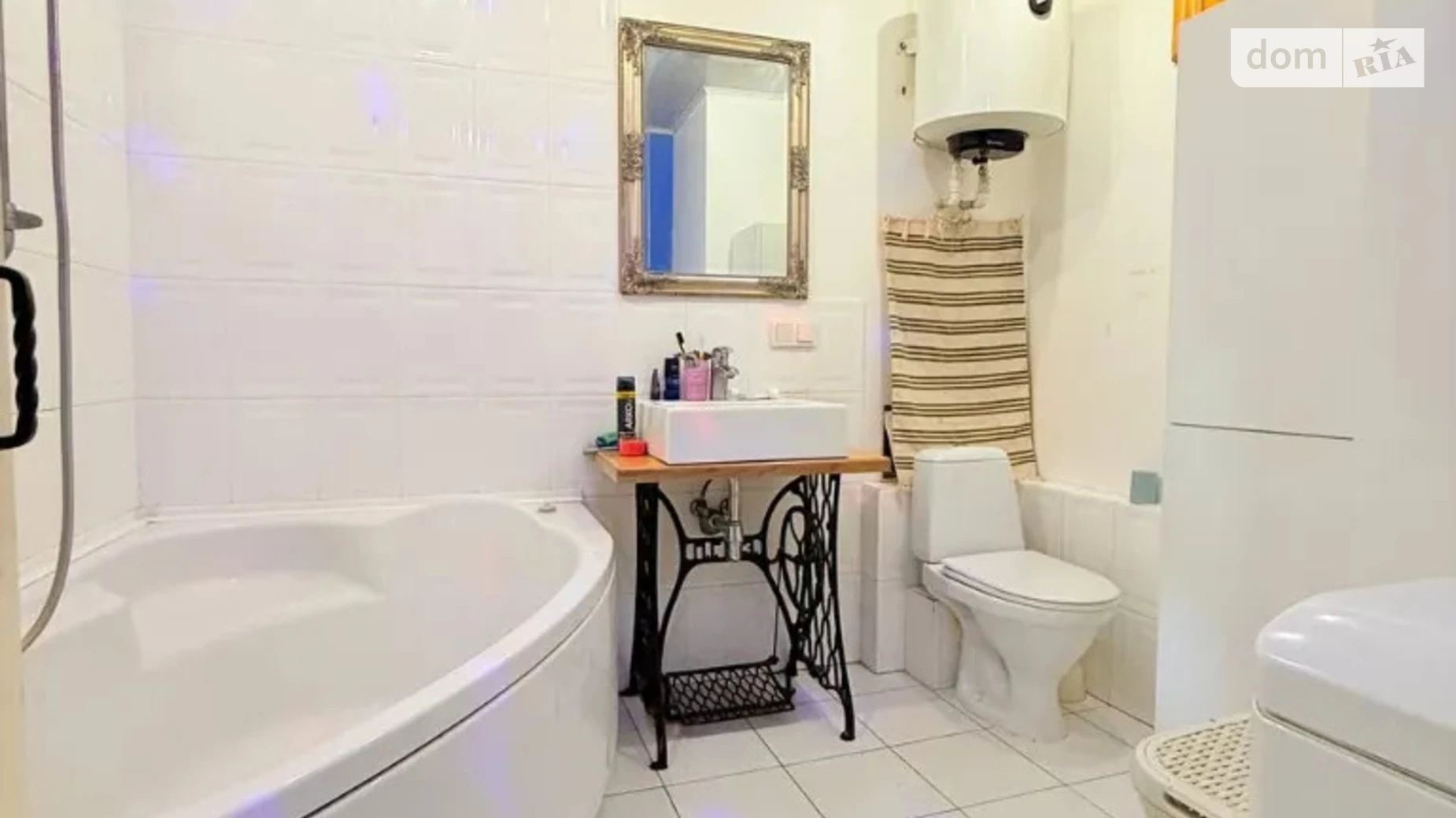 Продается 2-комнатная квартира 54 кв. м в, цена: 46000 $ - фото 3