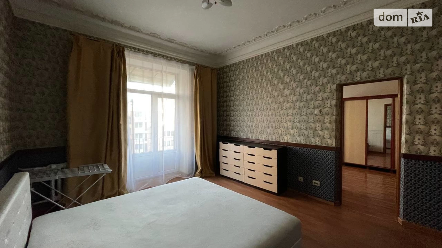 Продается 4-комнатная квартира 88.6 кв. м в Киеве, бул. Тараса Шевченко, 58 - фото 2