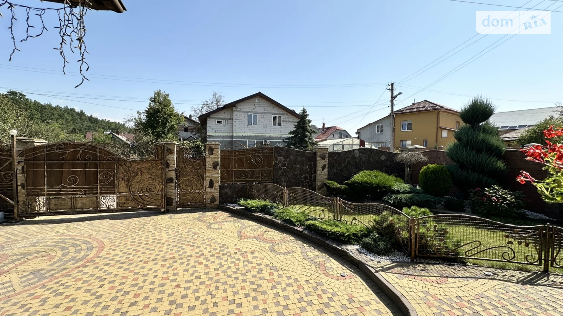 Продается дом на 2 этажа 240 кв. м с гаражом, цена: 245000 $ - фото 4